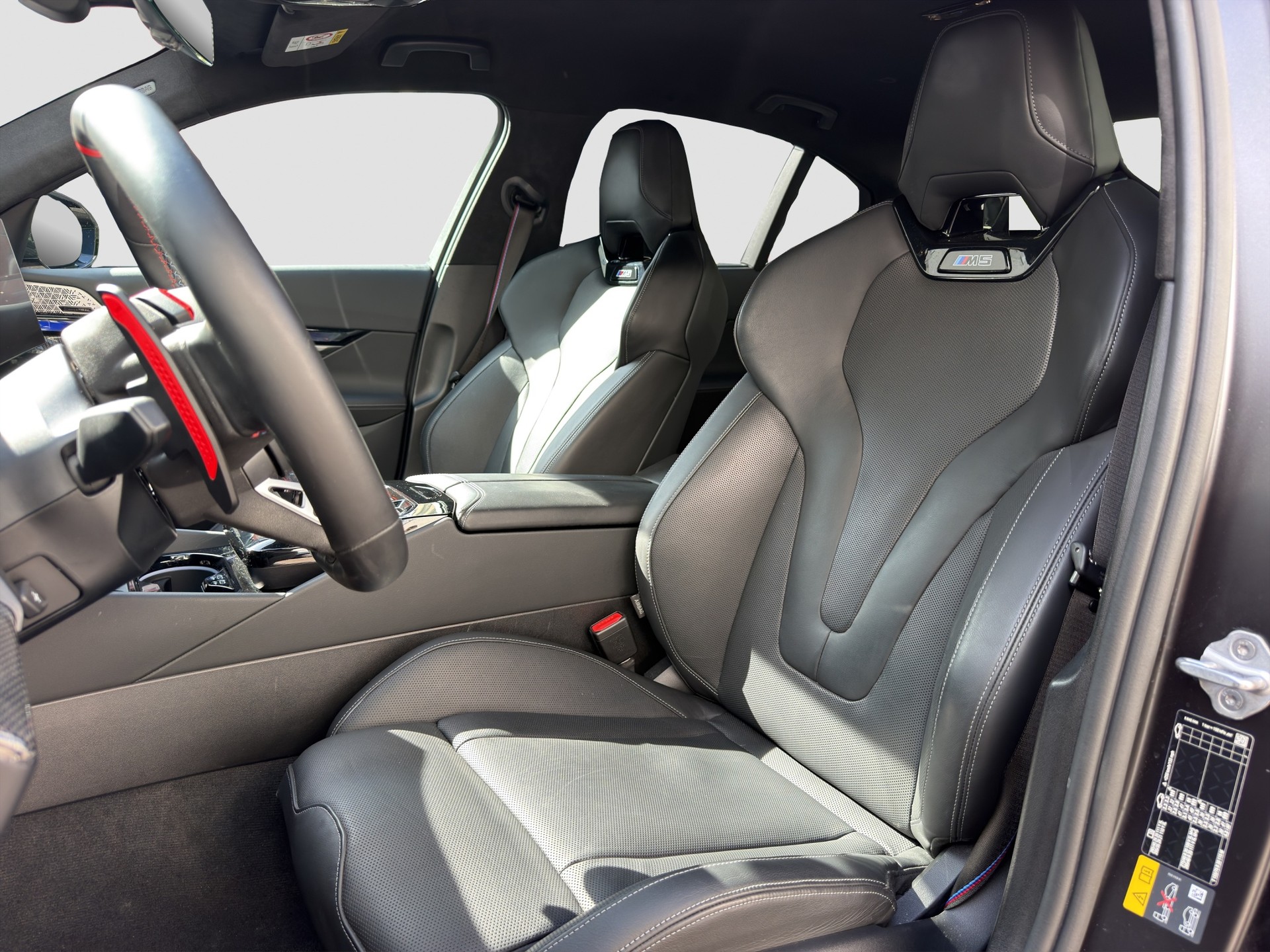 BMW M5 xDrive-image-8