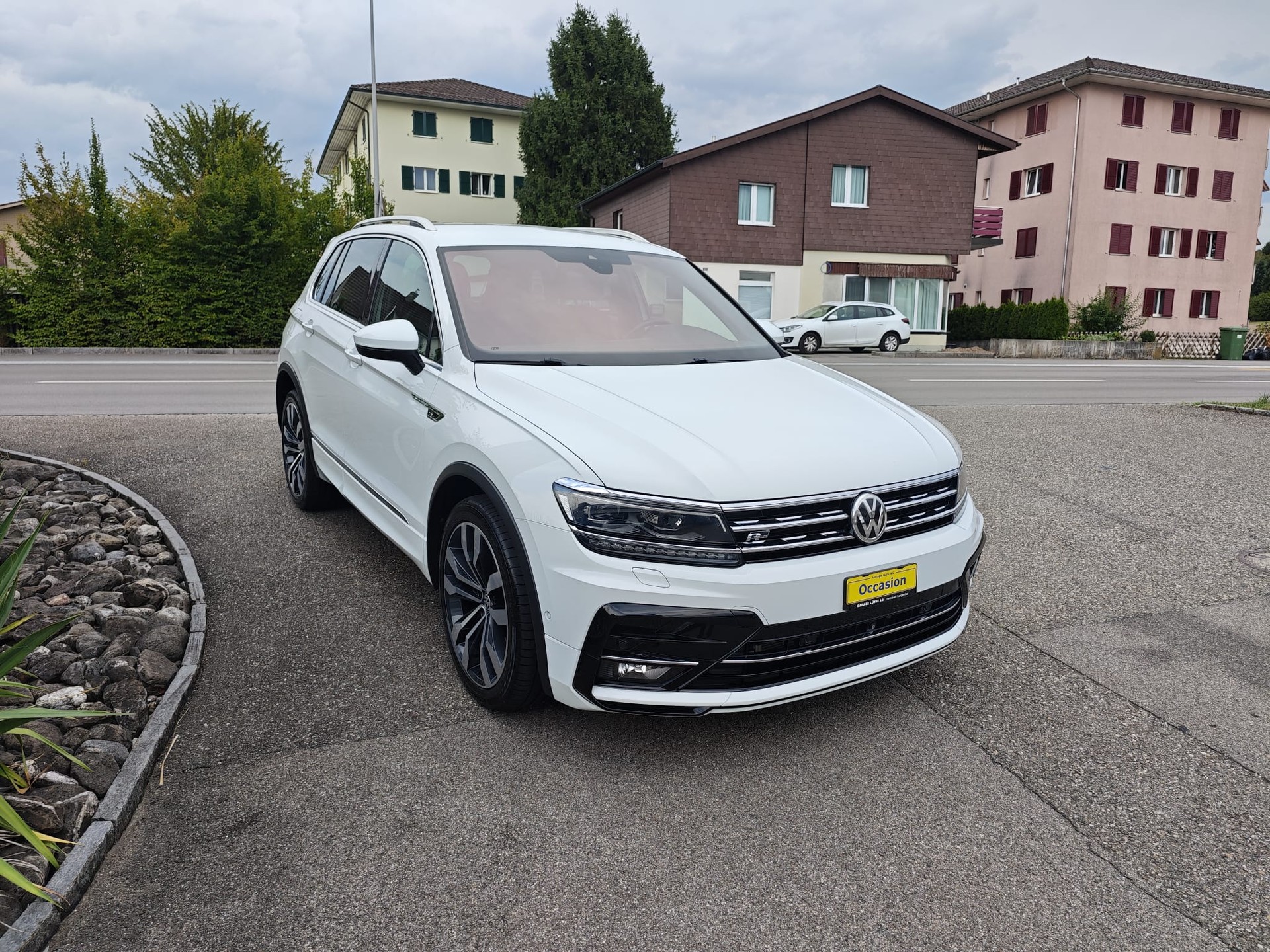 VW Tiguan 2.0TSI Highline 4Motion DSG-image-2