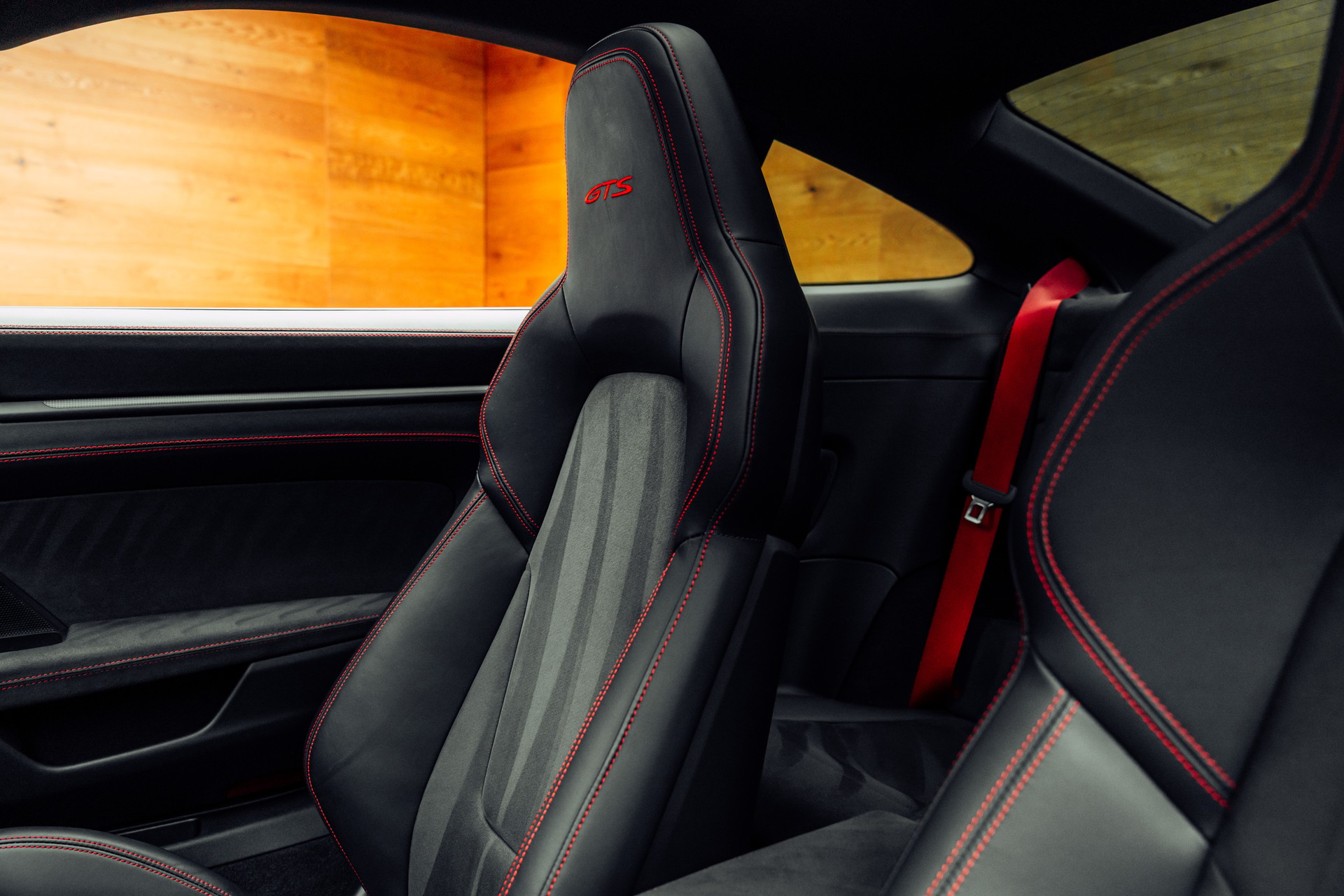 PORSCHE 911 Carrera 4 GTS PDK-image-10