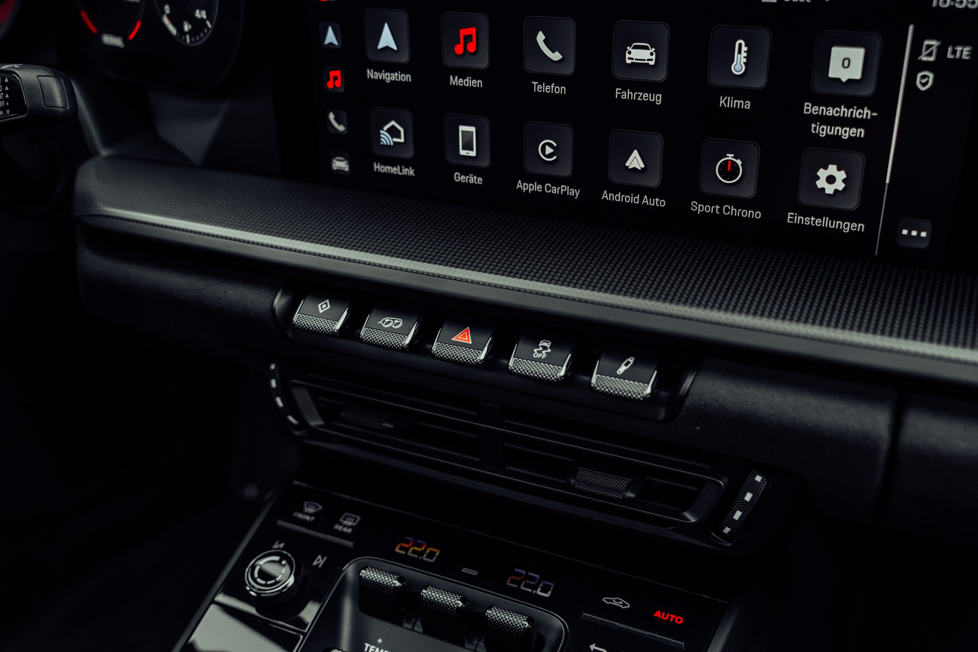 PORSCHE 911 Carrera 4 GTS PDK-image-15