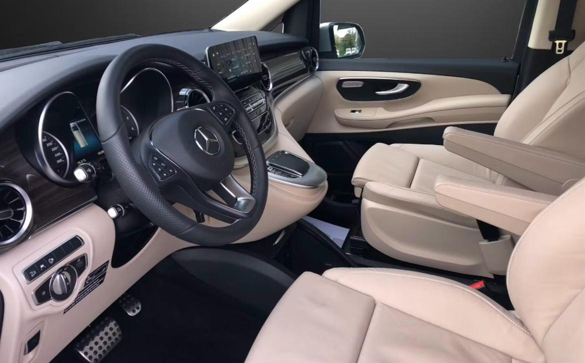 MERCEDES-BENZ 300 d 4 Matic-image-3