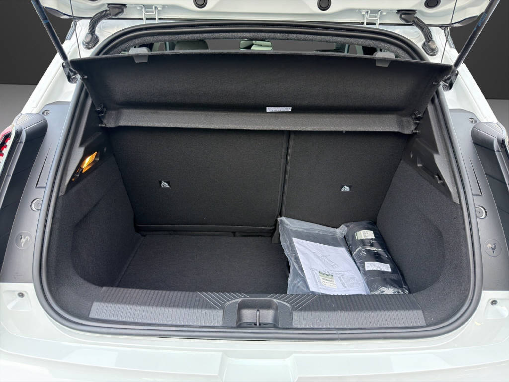 RENAULT R5 E-Tech Comfort Range Roland Garros-image-9