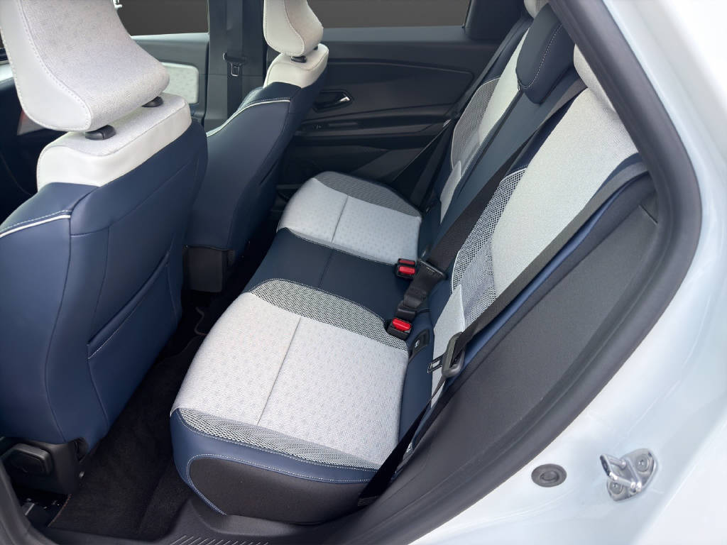 RENAULT R5 E-Tech Comfort Range Roland Garros-image-8