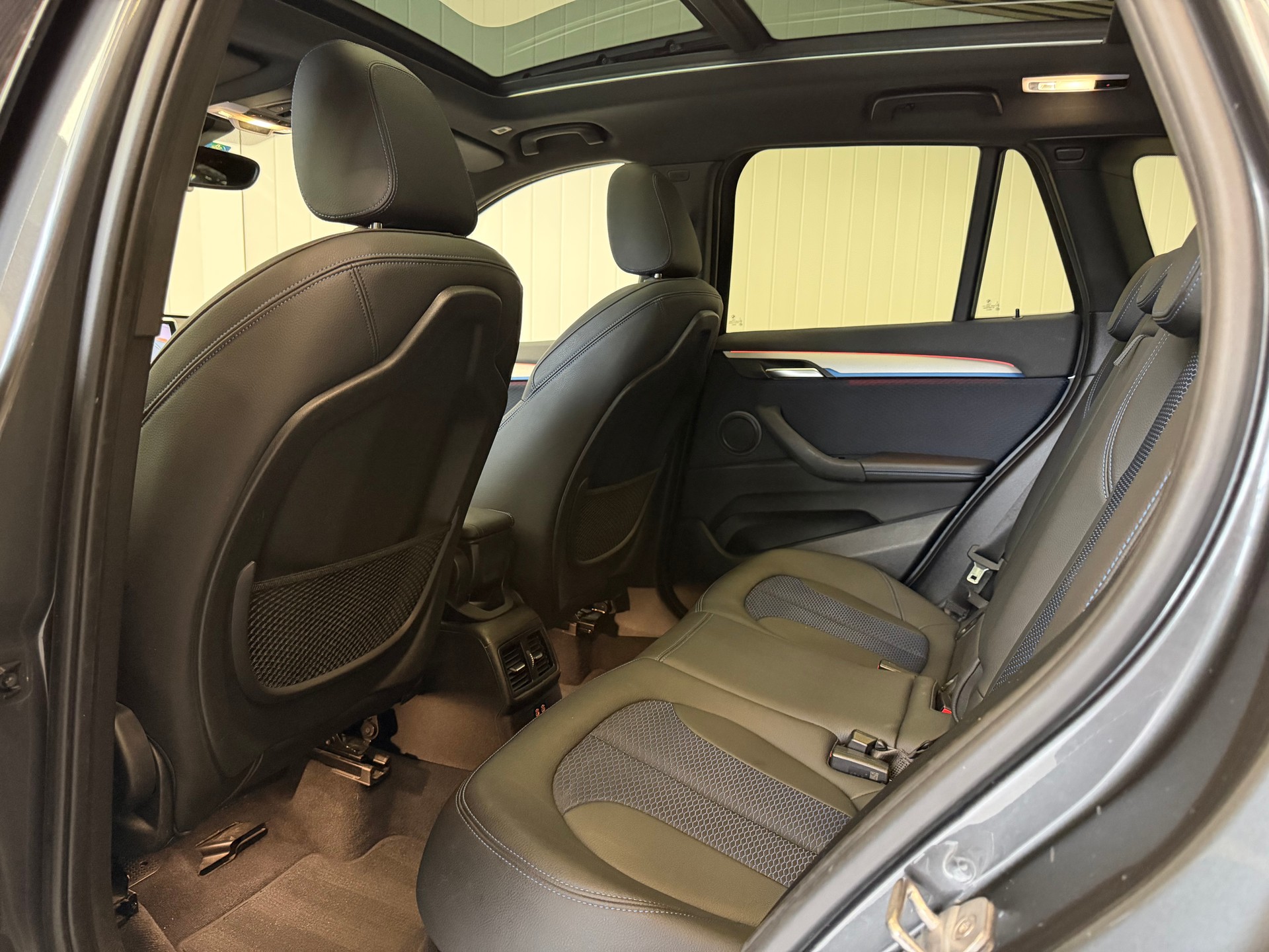 BMW X1 xDrive 20i M Sport Steptronic-image-17