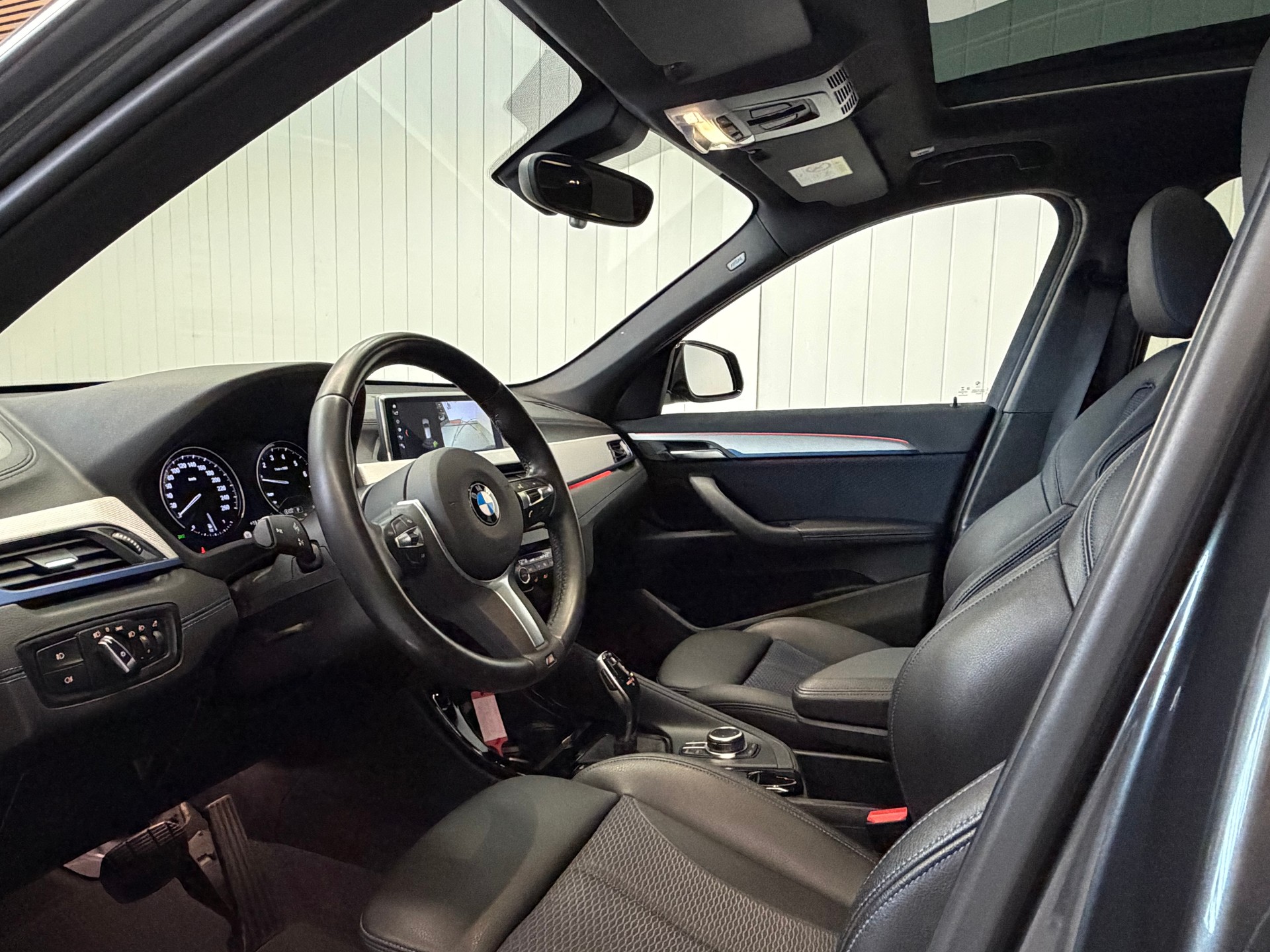 BMW X1 xDrive 20i M Sport Steptronic-image-11
