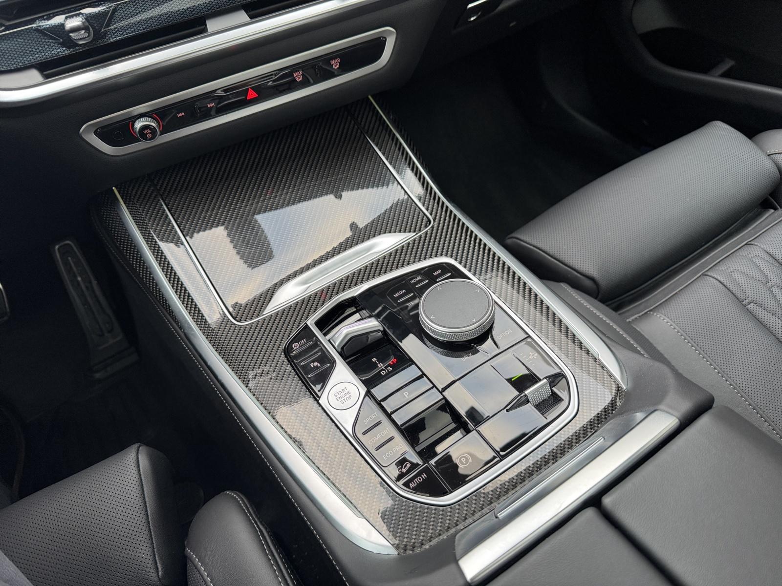 BMW X7 xDrive40i-image-9