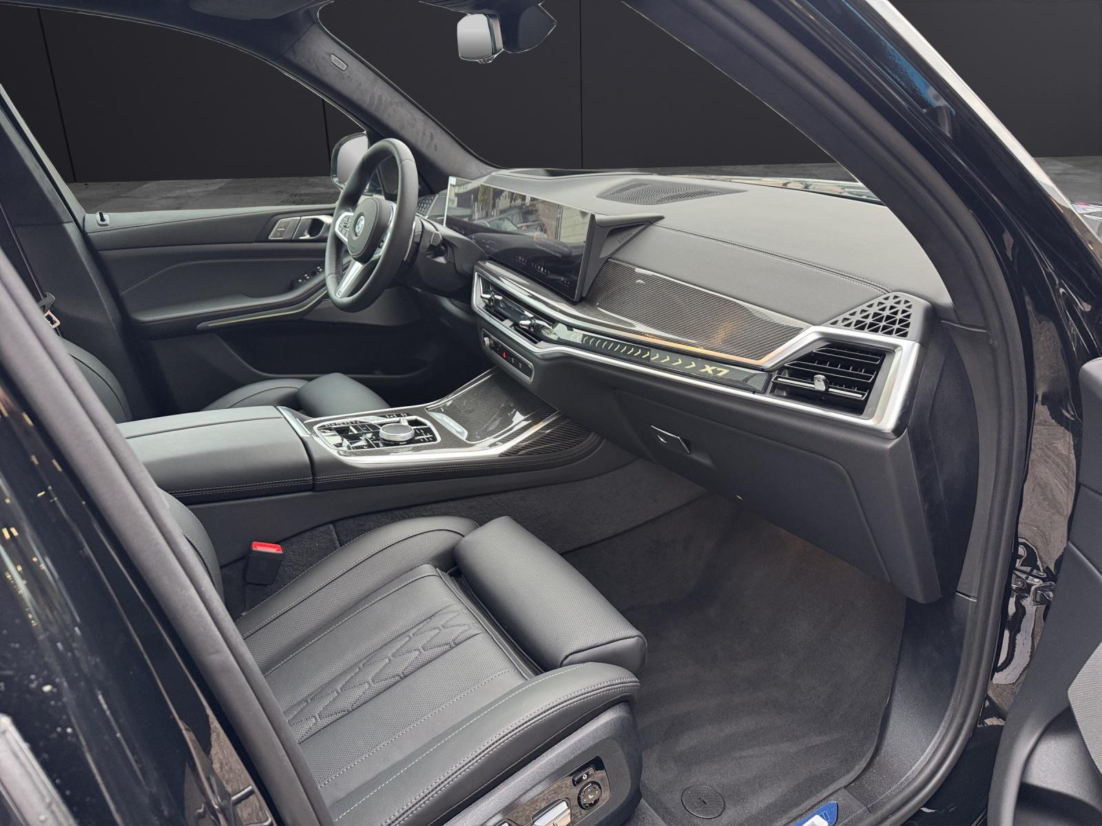 BMW X7 xDrive40i-image-10