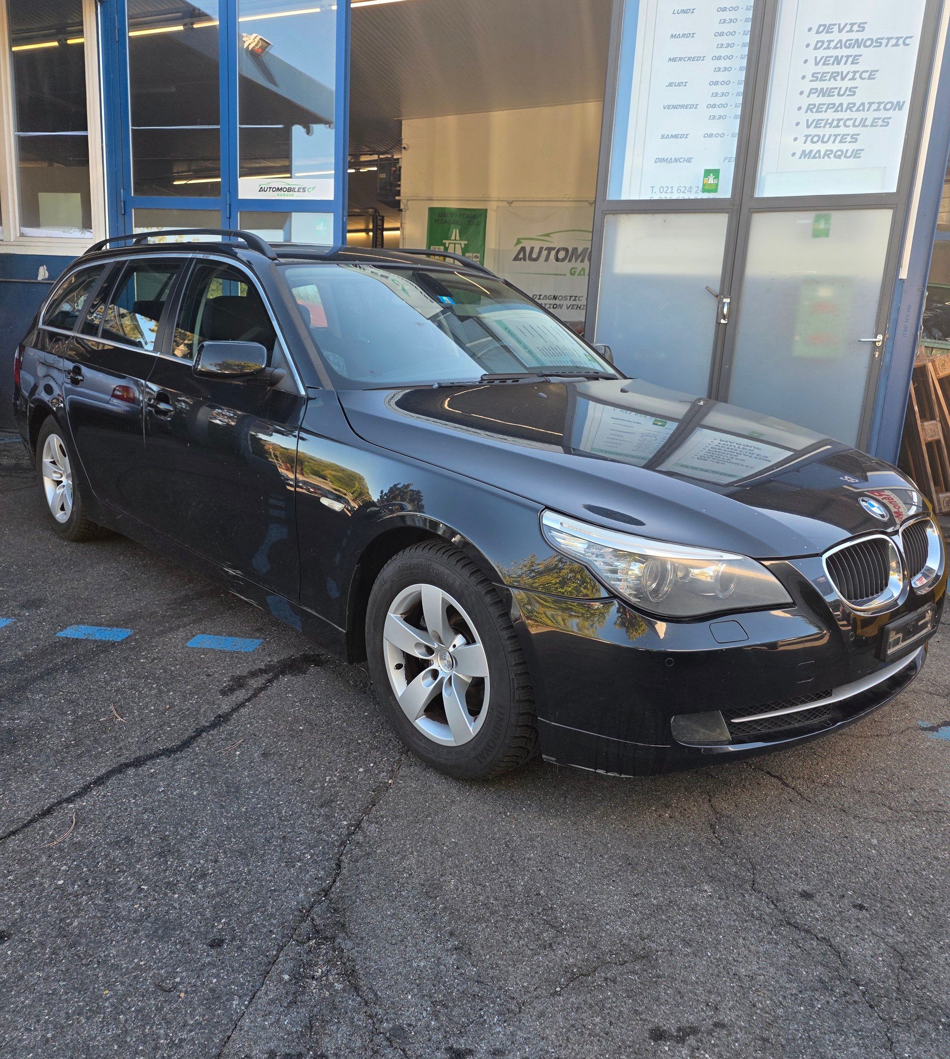 BMW 520d Touring Steptronic-image-1