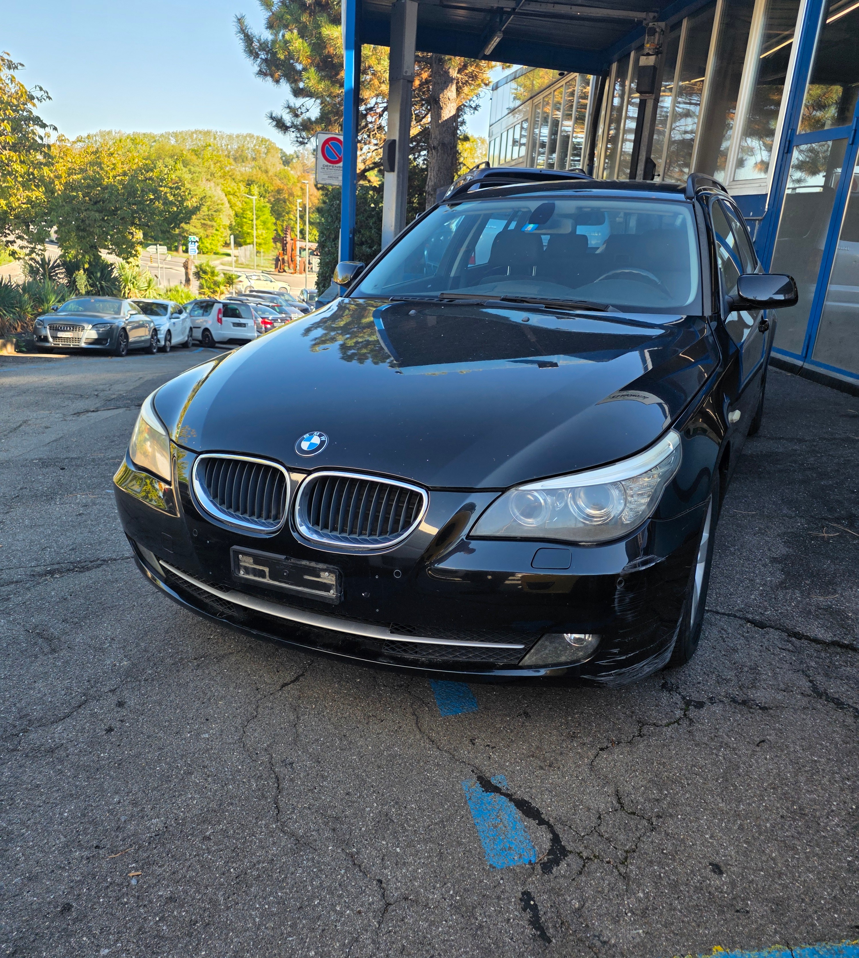 Car photo