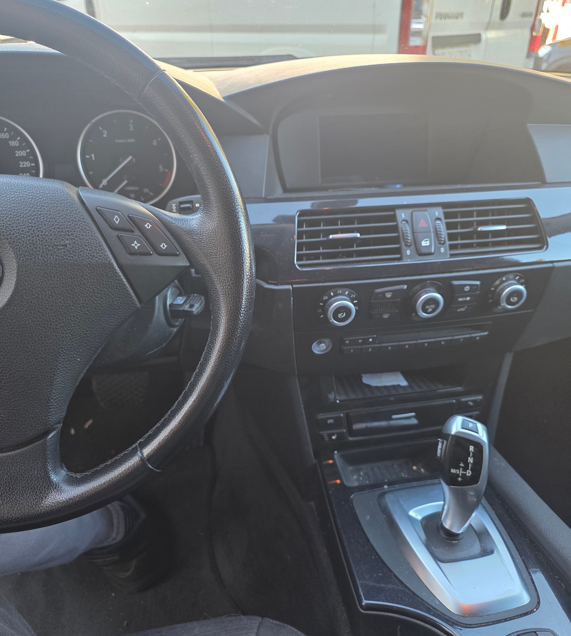 BMW 520d Touring Steptronic-image-2