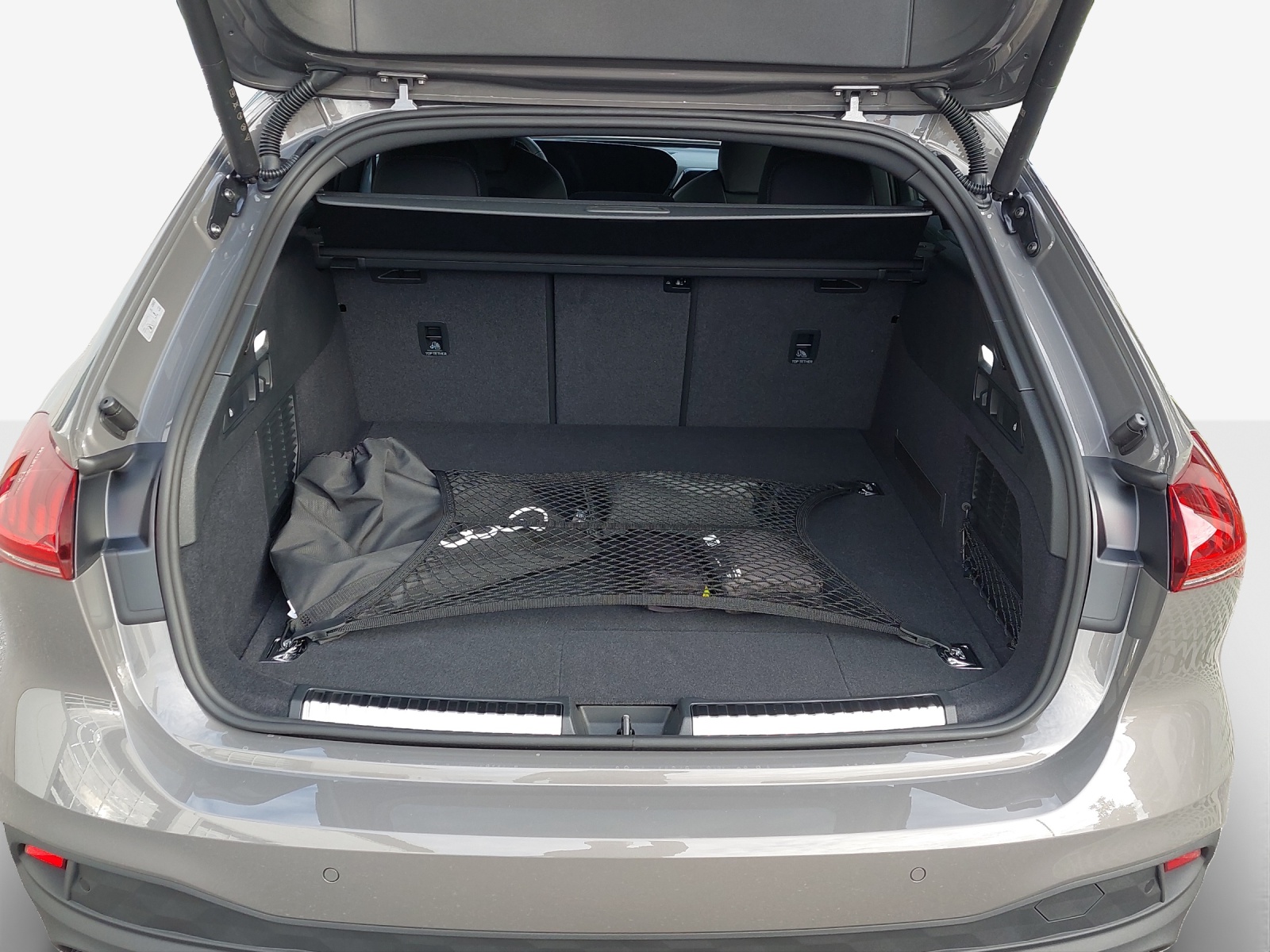 AUDI A5 Avant e-hybrid quattro Attraction 220 kW S tronic-image-12