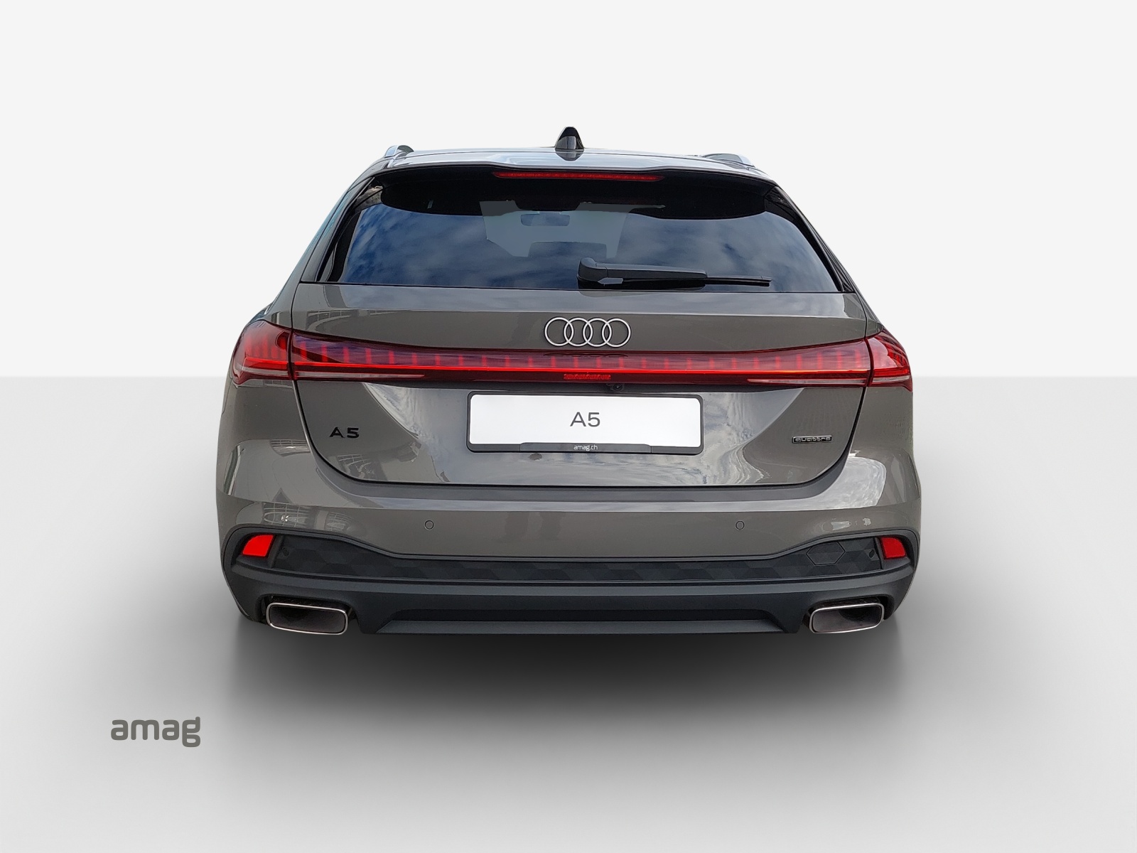 AUDI A5 Avant e-hybrid quattro Attraction 220 kW S tronic-image-3