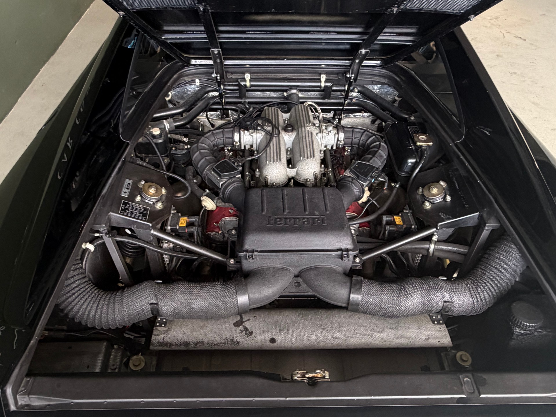 FERRARI 348 ts *CH-Fahrzeug*Topzustand*-image-26
