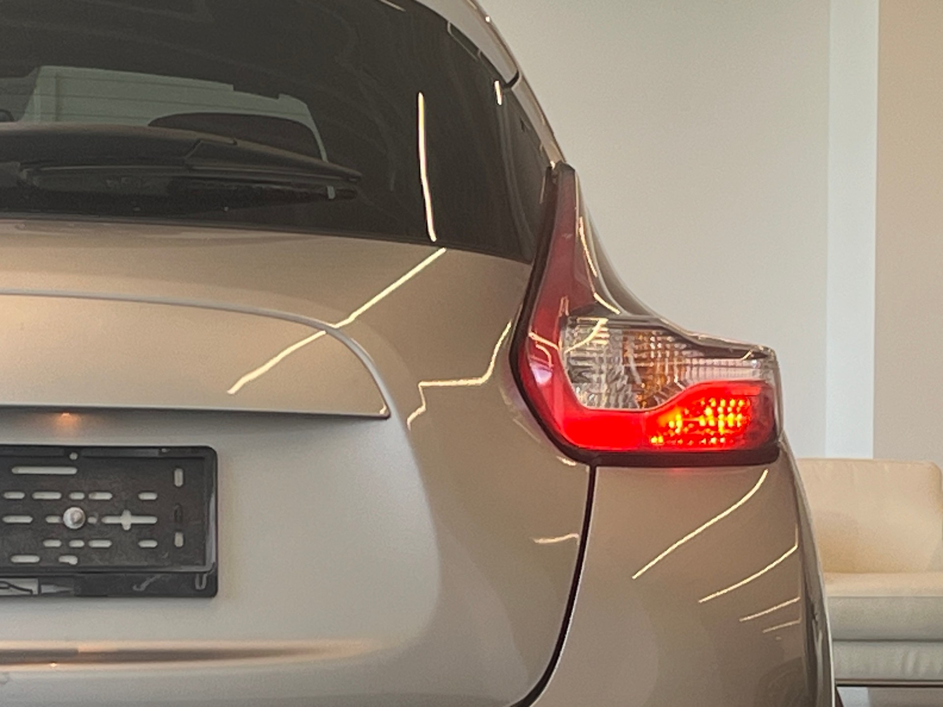 NISSAN Juke 1.6 DIG-T tekna 4x4 Xtronic M-CVT-image-7
