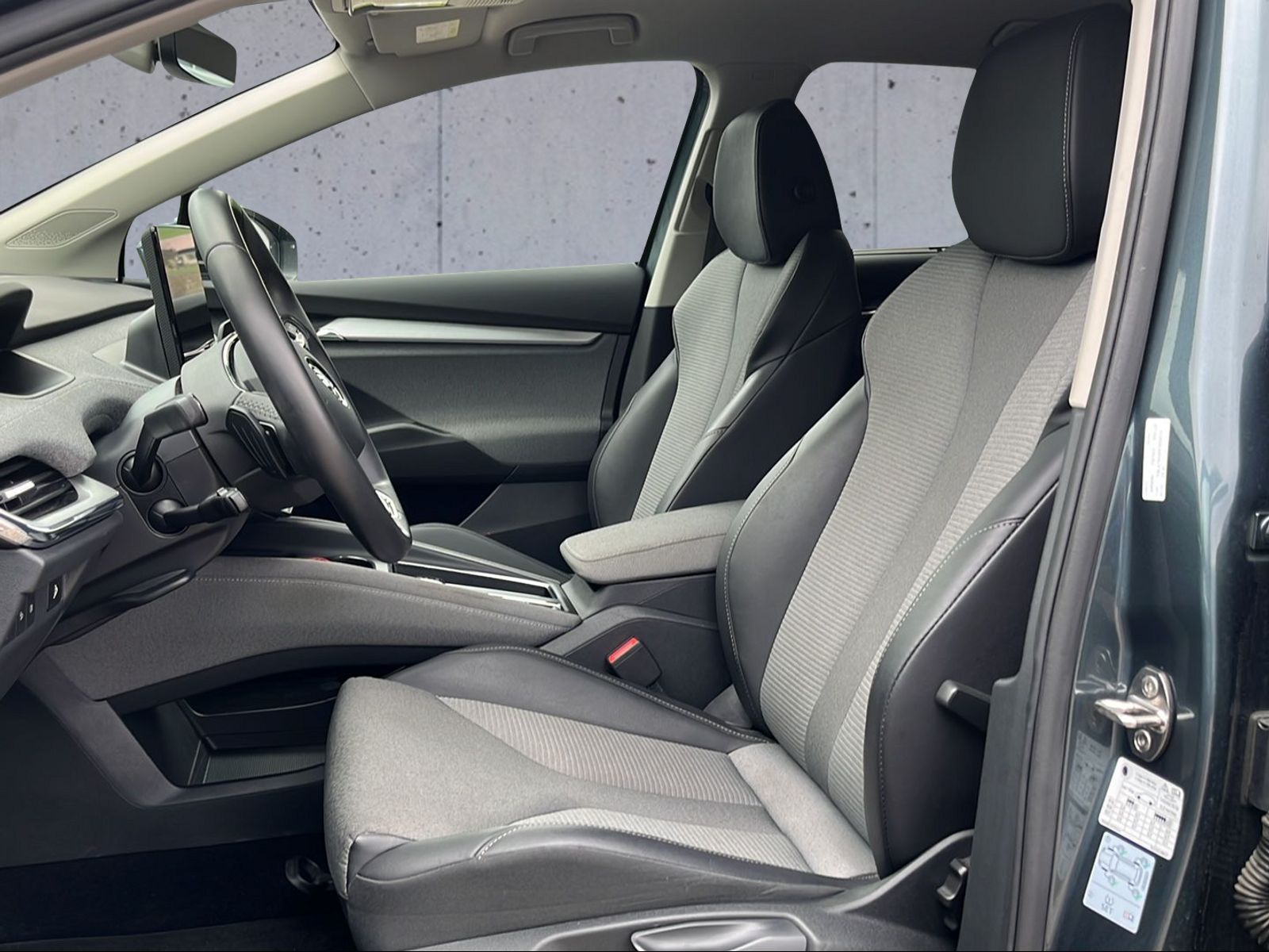 SKODA Enyaq iV 80-image-5