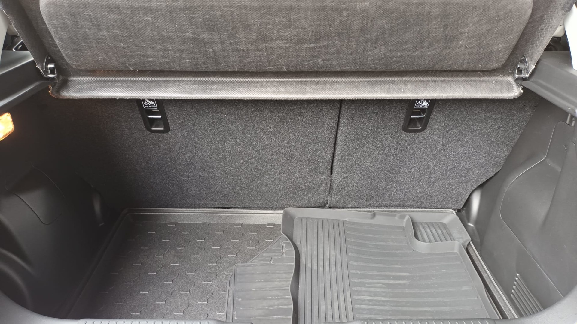 SUZUKI Swift 1.2 Compact Top 4x4 Hybrid-image-14