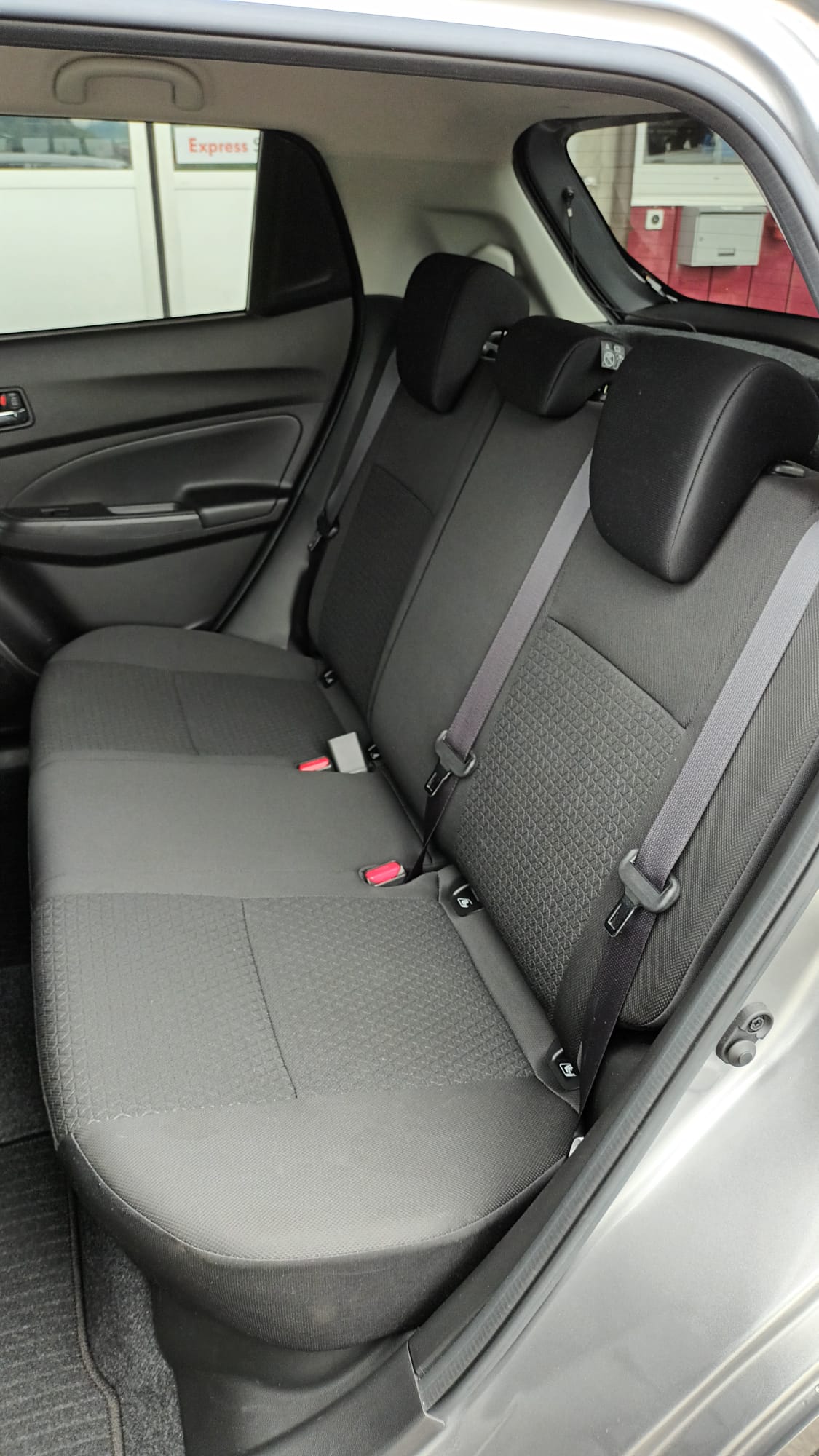 SUZUKI Swift 1.2 Compact Top 4x4 Hybrid-image-13