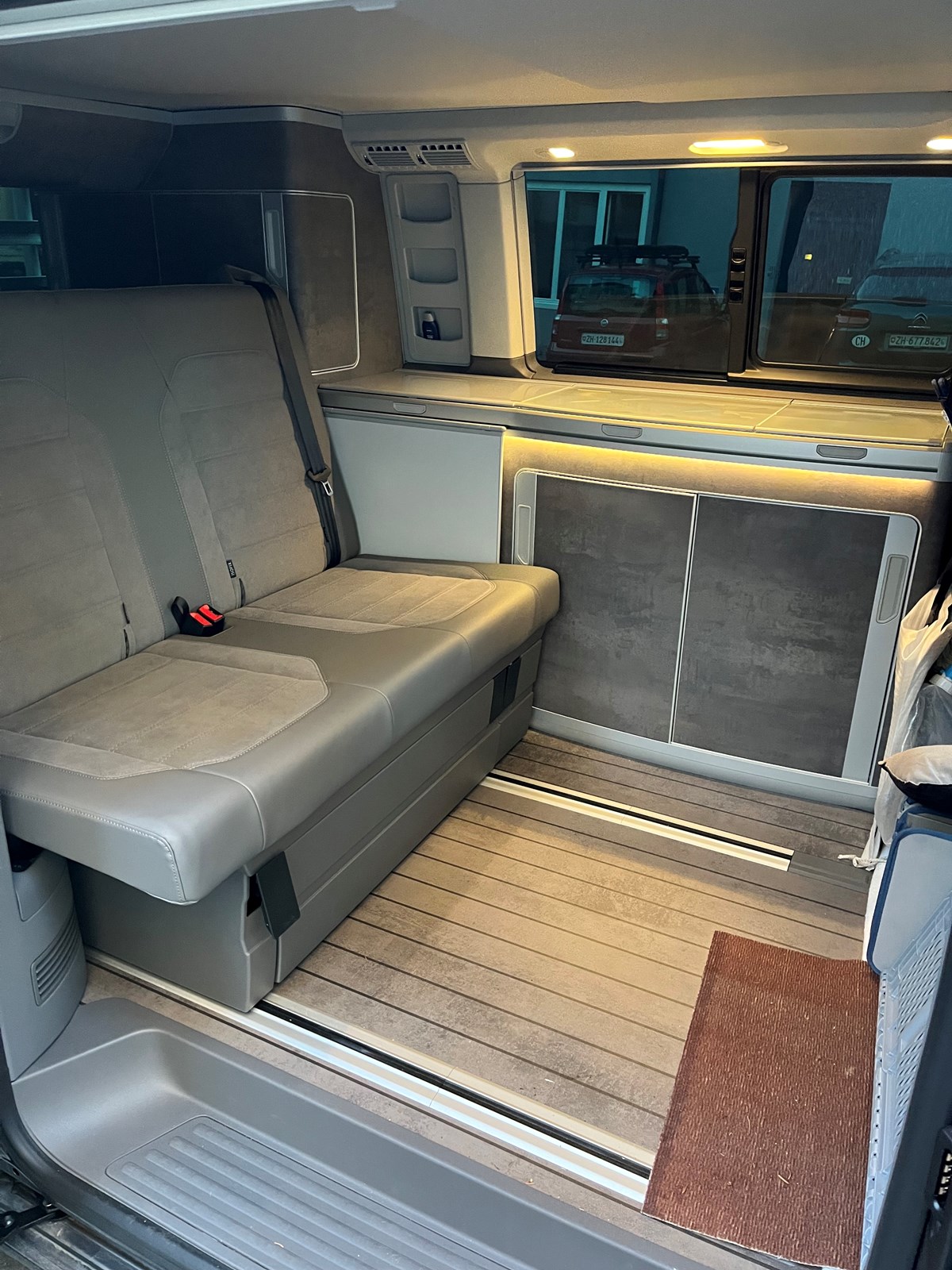 VW T6.1 California 2.0 Bi-TDI Ocean Edition 4Motion-image-6
