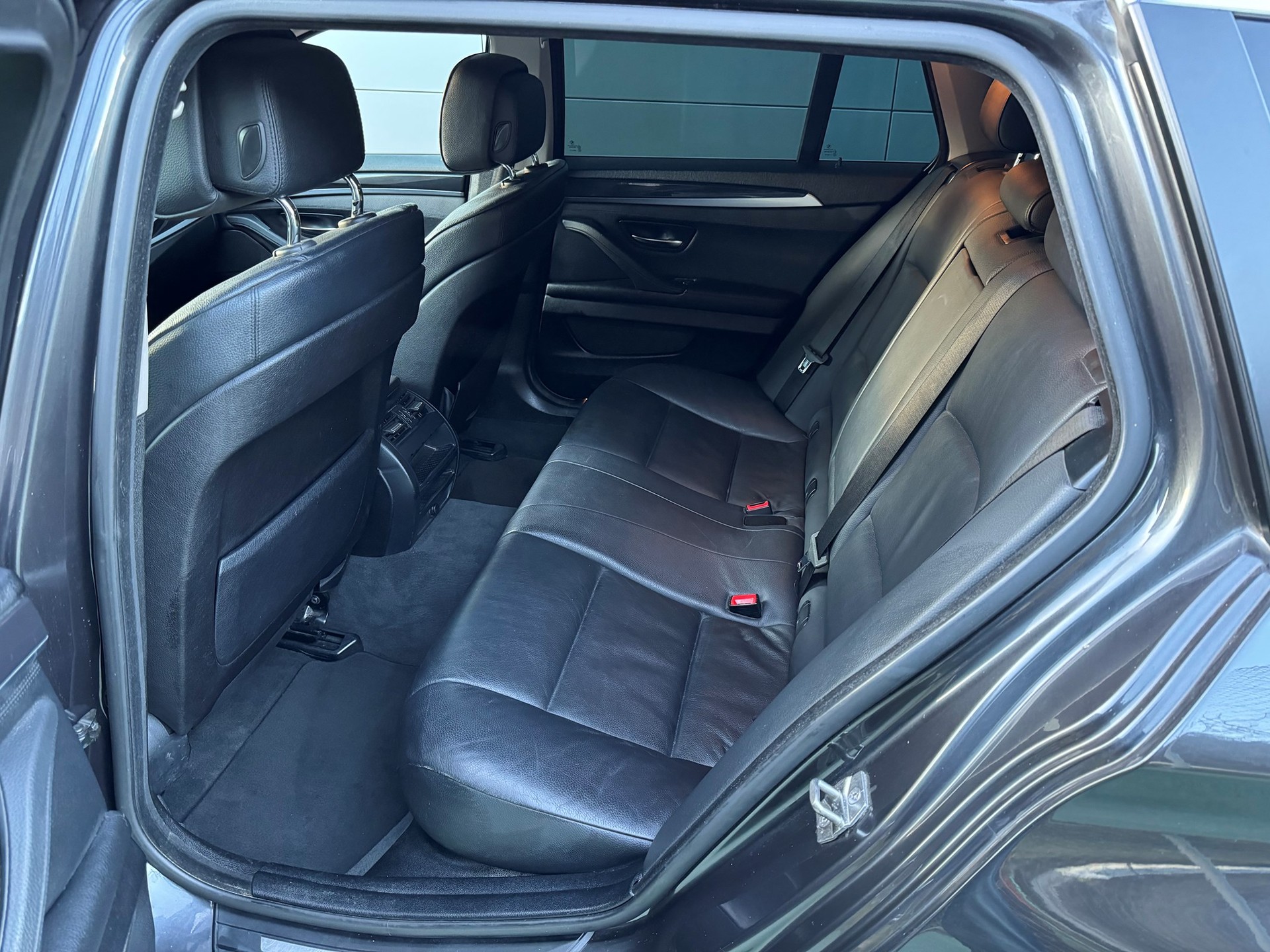 BMW 525d xDrive Touring Steptronic-image-11