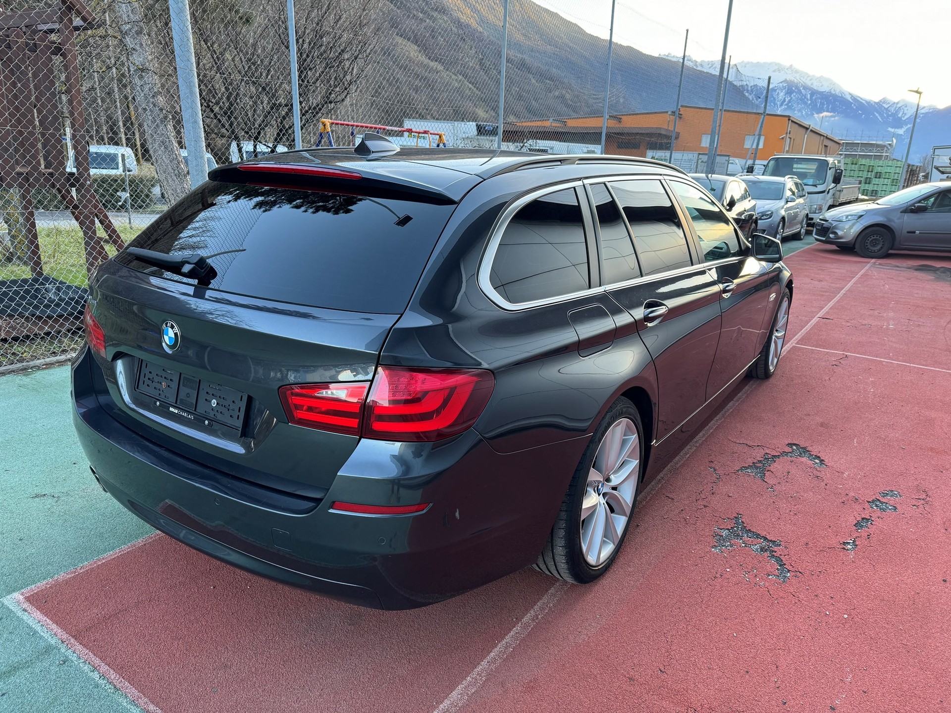 BMW 525d xDrive Touring Steptronic-image-4