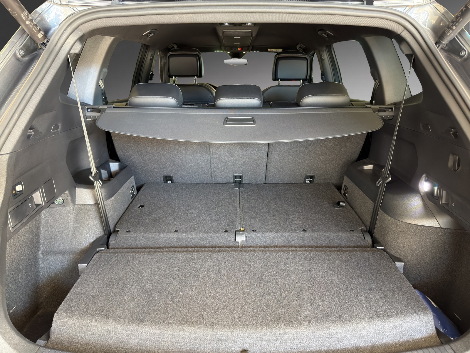 VW Tiguan Allspace 2.0TSI R-Line 4Motion DSG-image-9
