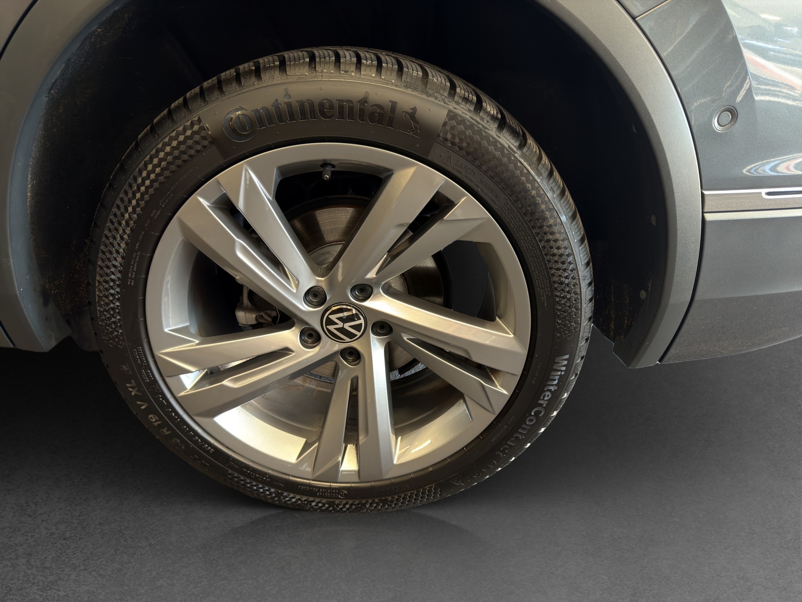 VW Tiguan Allspace 2.0TSI R-Line 4Motion DSG-image-11