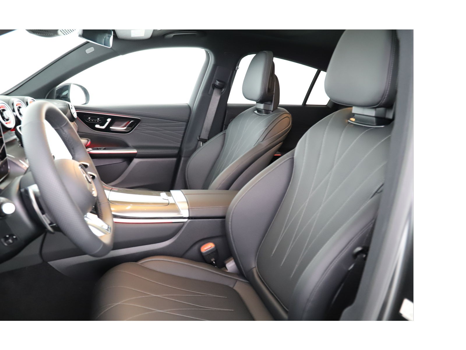 MERCEDES-BENZ GLC AMG 63 S e Perform.-image-13