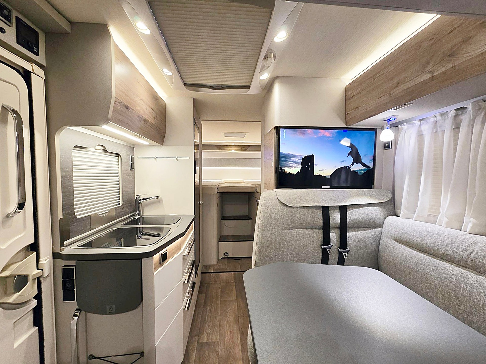 HYMER EXIS-I EX 580 PURE 2,2 HDI DIESEL CITROEN-image-8