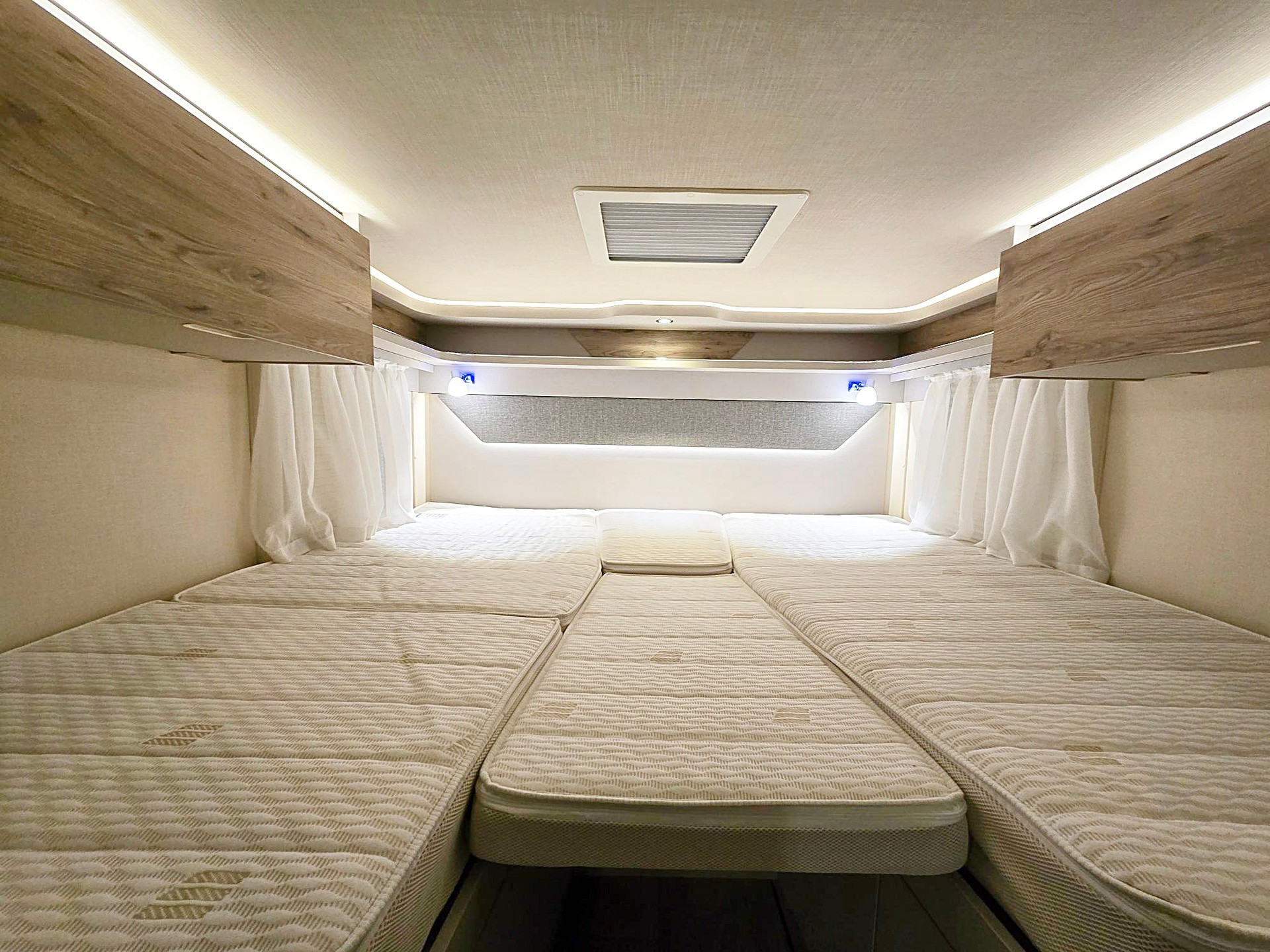 HYMER EXIS-I EX 580 PURE 2,2 HDI DIESEL CITROEN-image-10