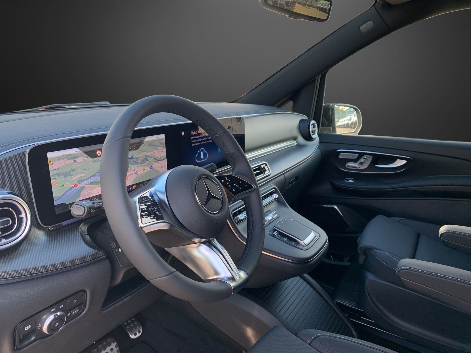 MERCEDES-BENZ V 300 d lang Avantgarde 4Matic 9G-Tronic-image-8