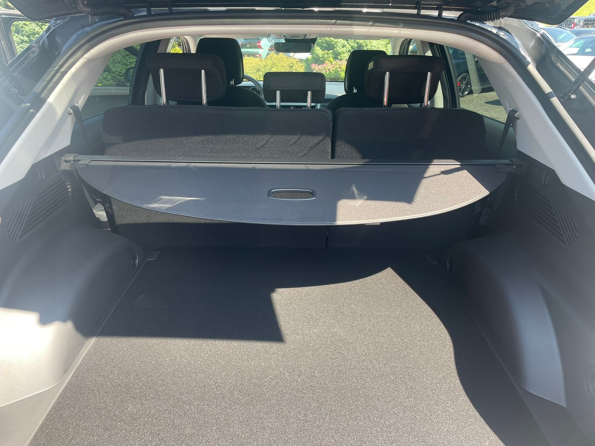 HYUNDAI Ioniq 5 77kWh Origo 4WD-image-5