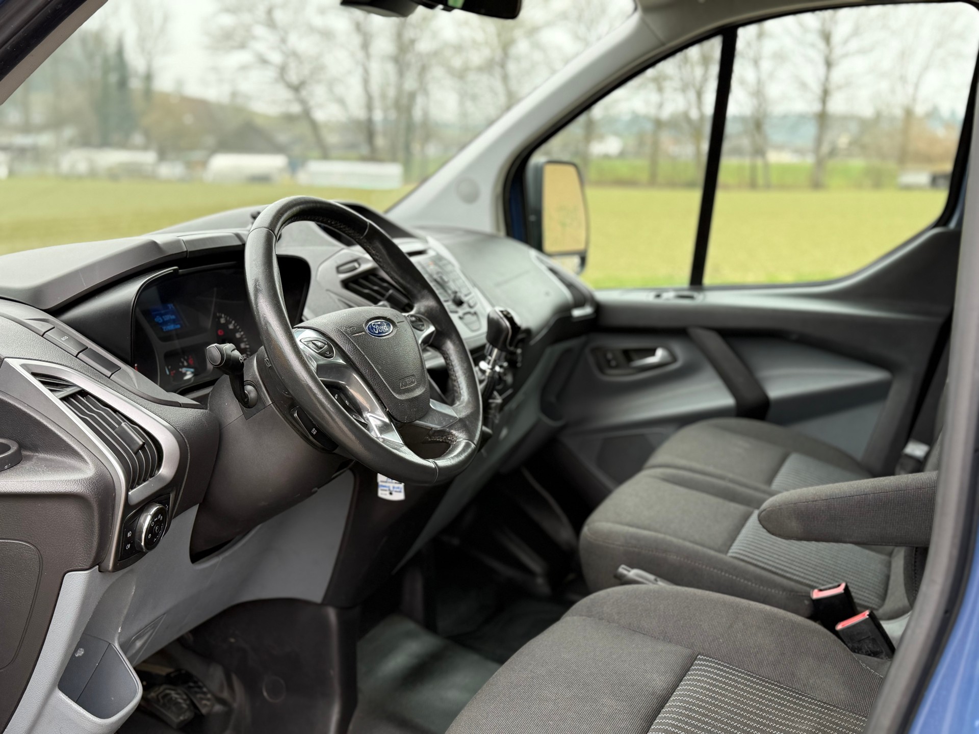 FORD Transit Custom 330 L2H1 Trend-image-8