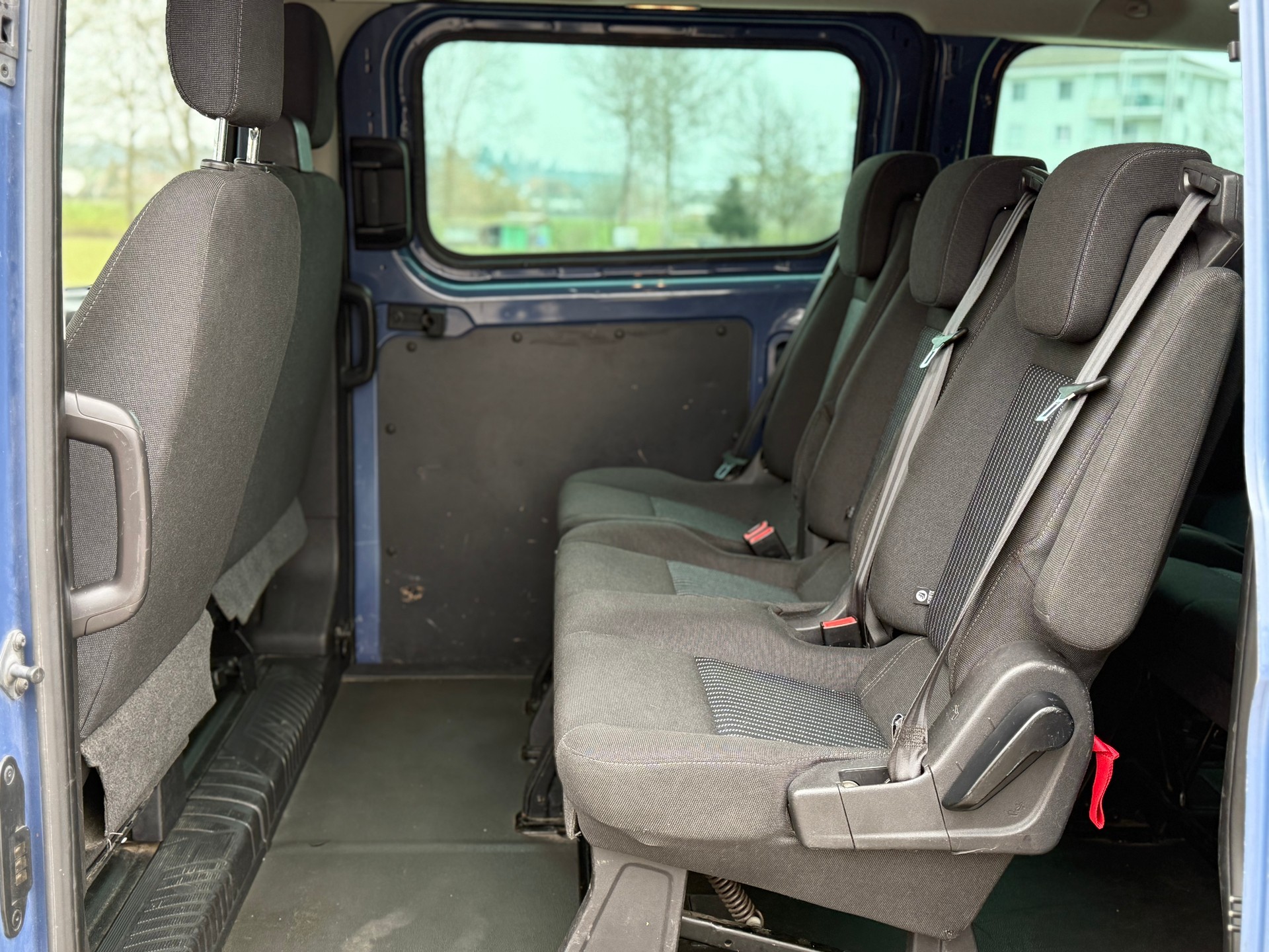 FORD Transit Custom 330 L2H1 Trend-image-9