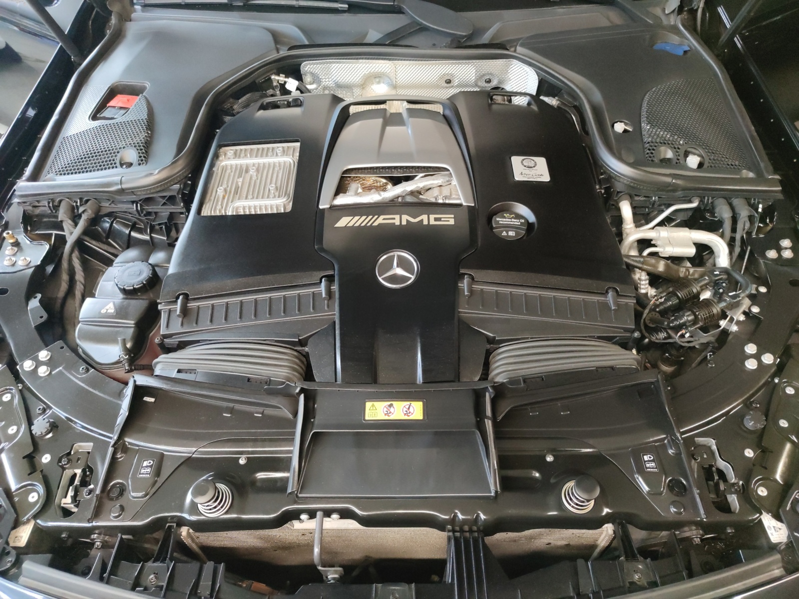 MERCEDES-BENZ AMG GT 4 63 S 4Matic+-image-8