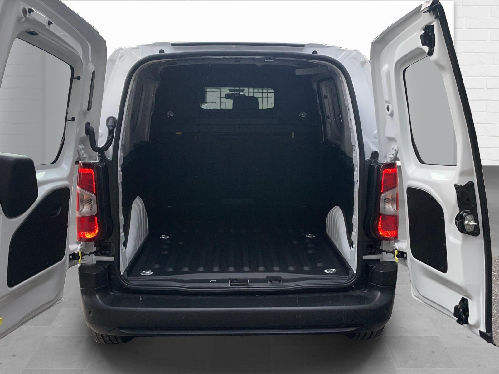 FIAT E-Doblo Kaw. L1 50 kWh Swiss Plus-image-4