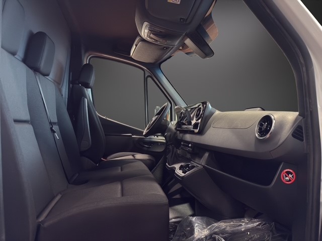 MERCEDES-BENZ Sprinter 319 CDI Lang-image-6