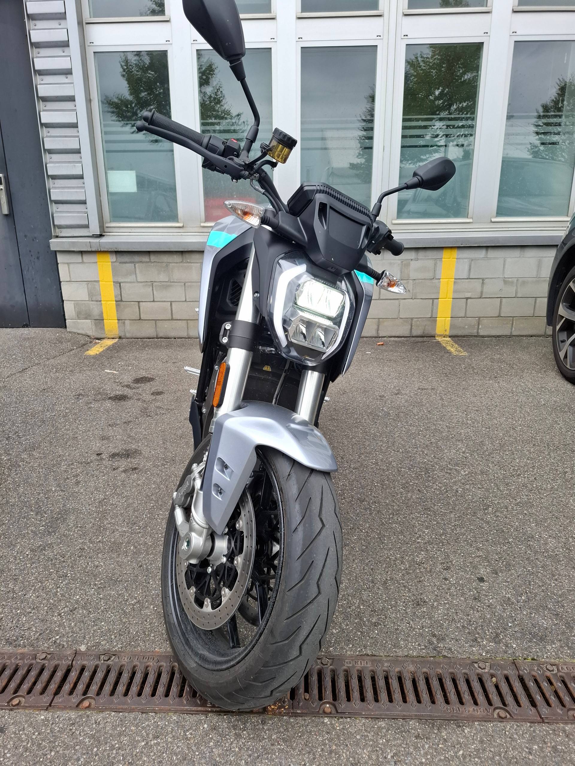 ZERO S ZF 14,4 MY 2025-showroom-element-1