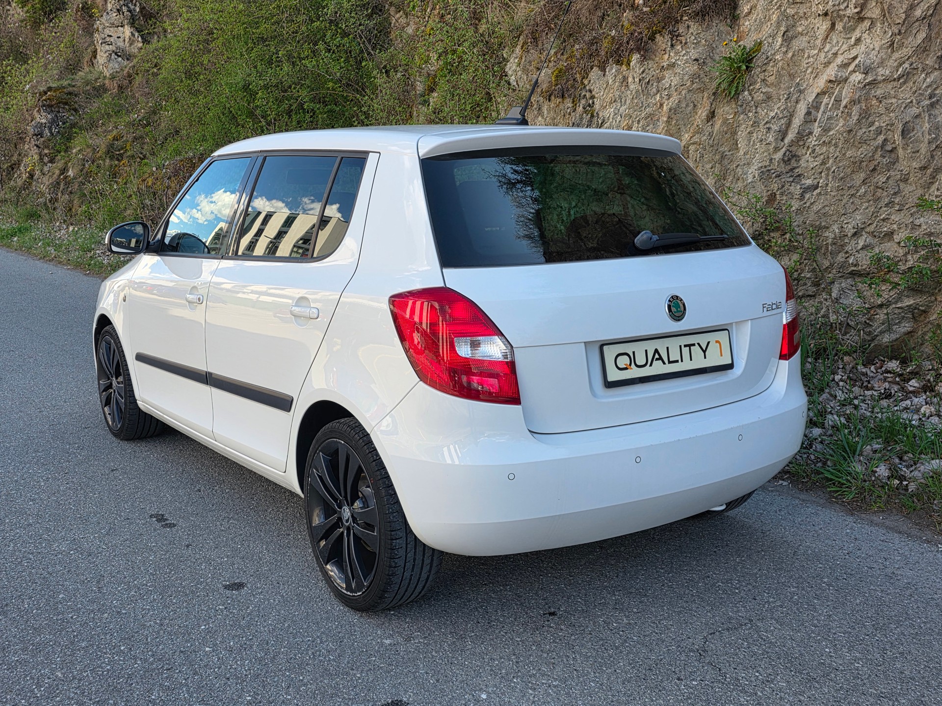 SKODA Fabia 1.2 TSI Family DSG-image-2