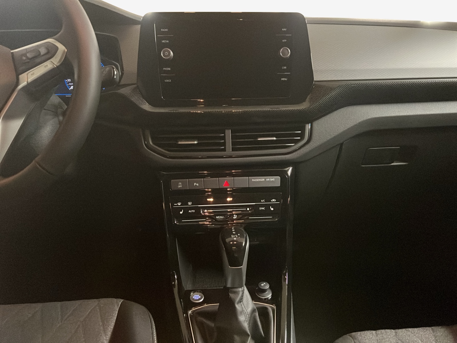 VW T-Cross 1.0 TSI EVO Life DSG-image-10