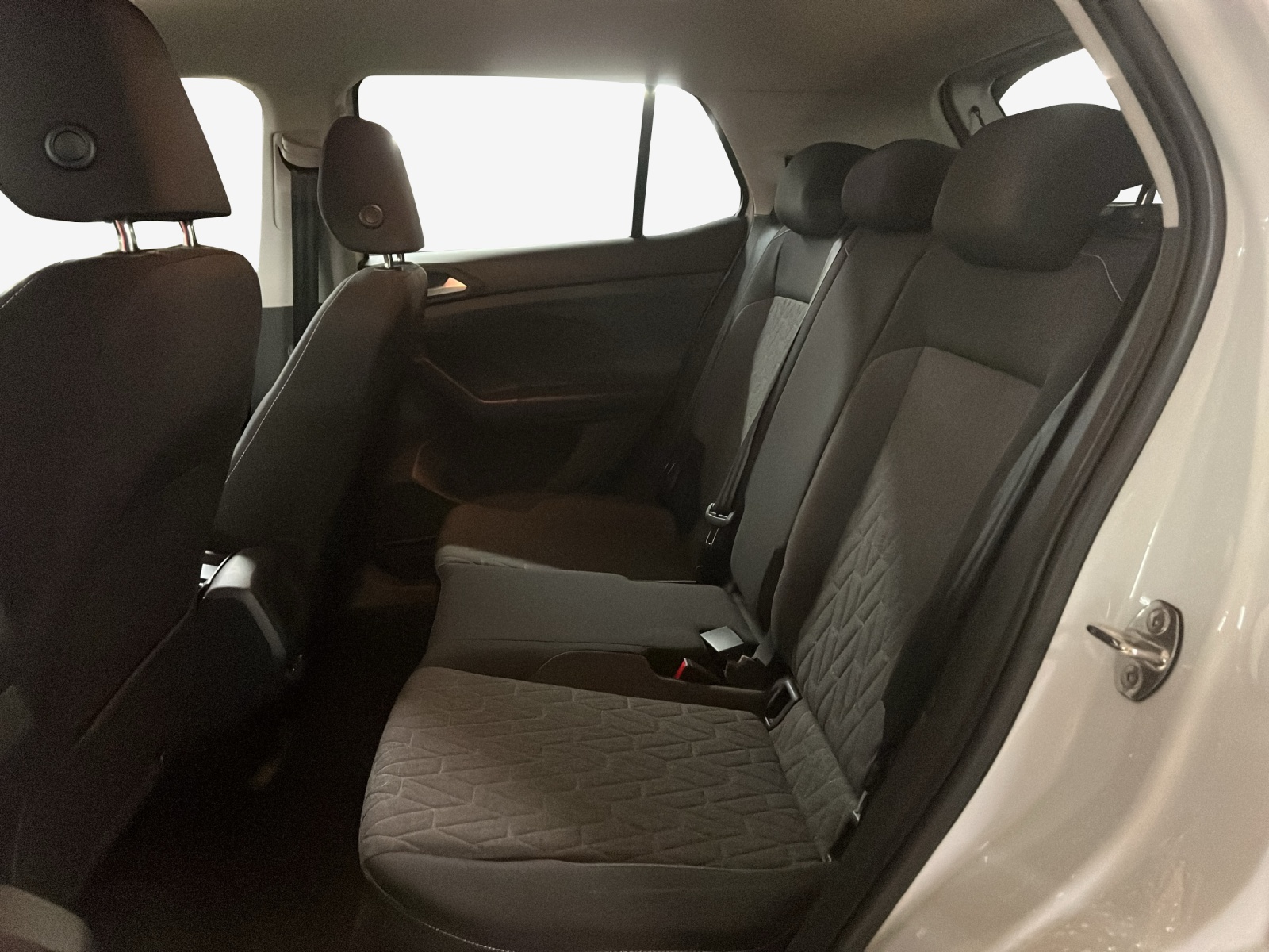VW T-Cross 1.0 TSI EVO Life DSG-image-11