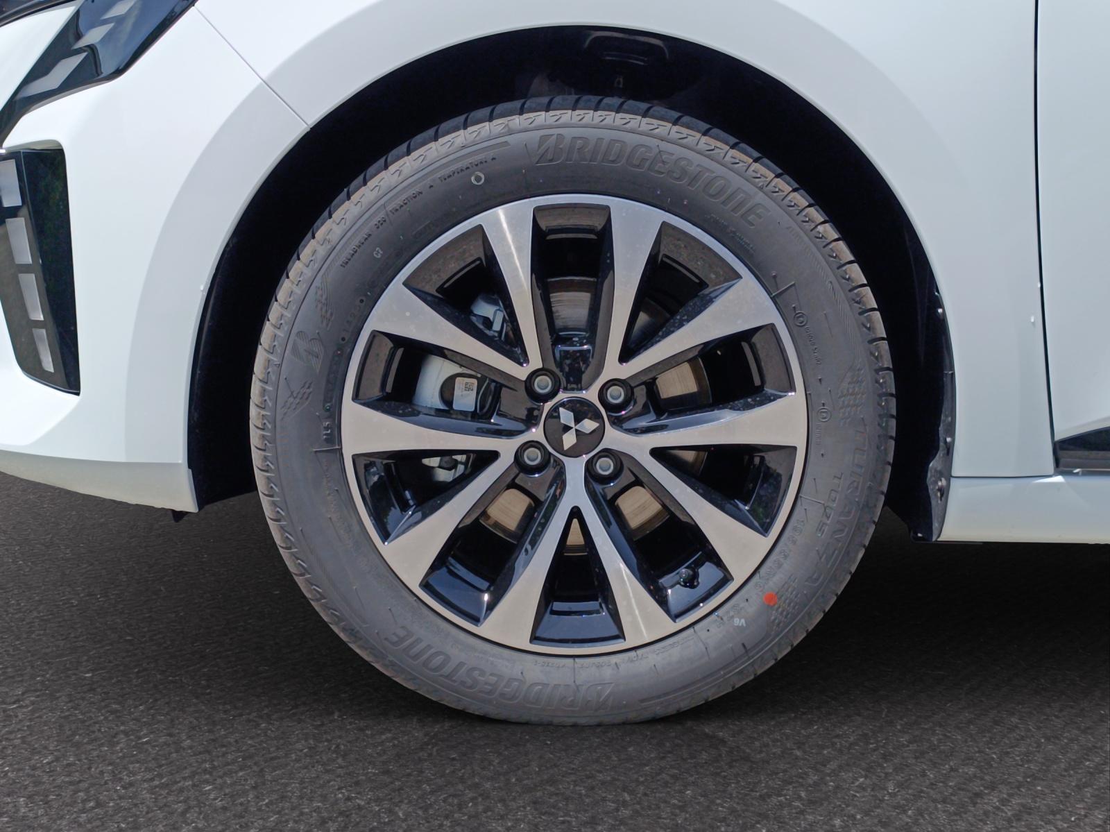 MITSUBISHI Colt 1.6 HEV Invite+-image-8