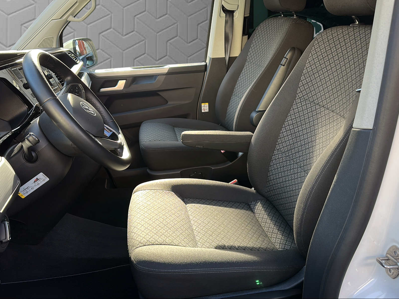 VW T6.1 California 2.0 TDI Beach Liberty Spirit DSG-image-10