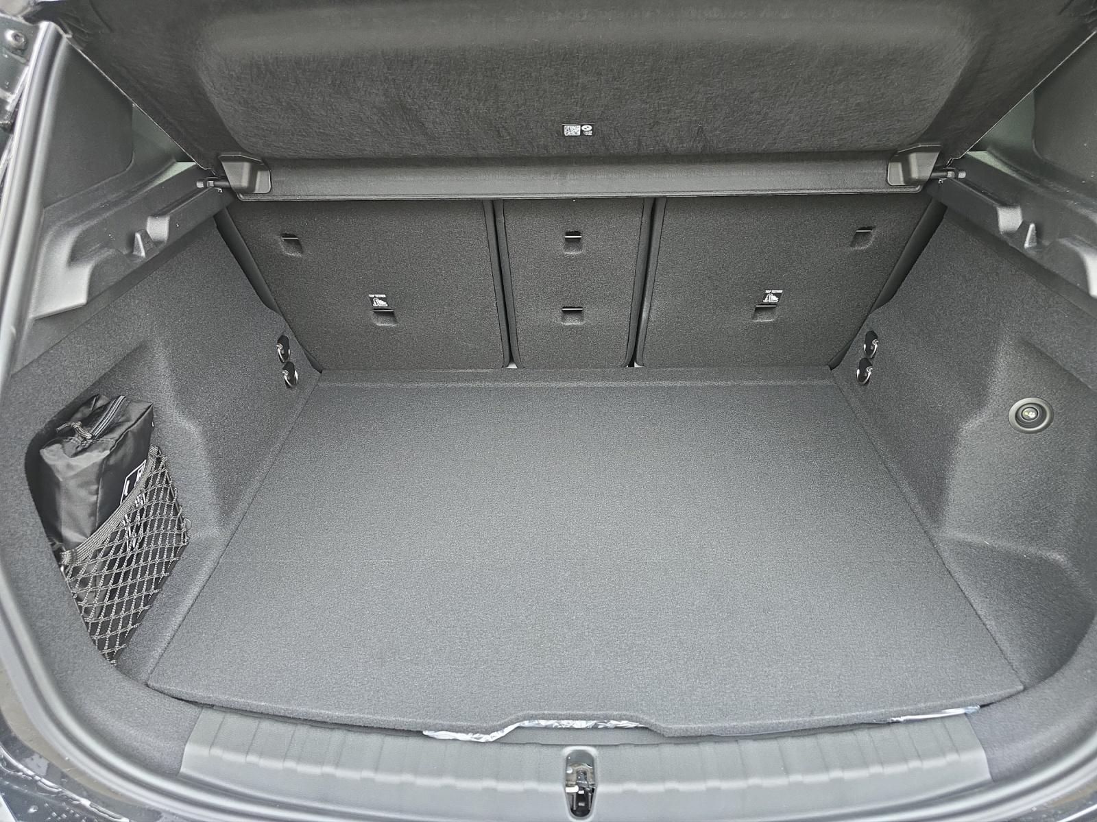 BMW 223d xDrive Active Tourer-image-17