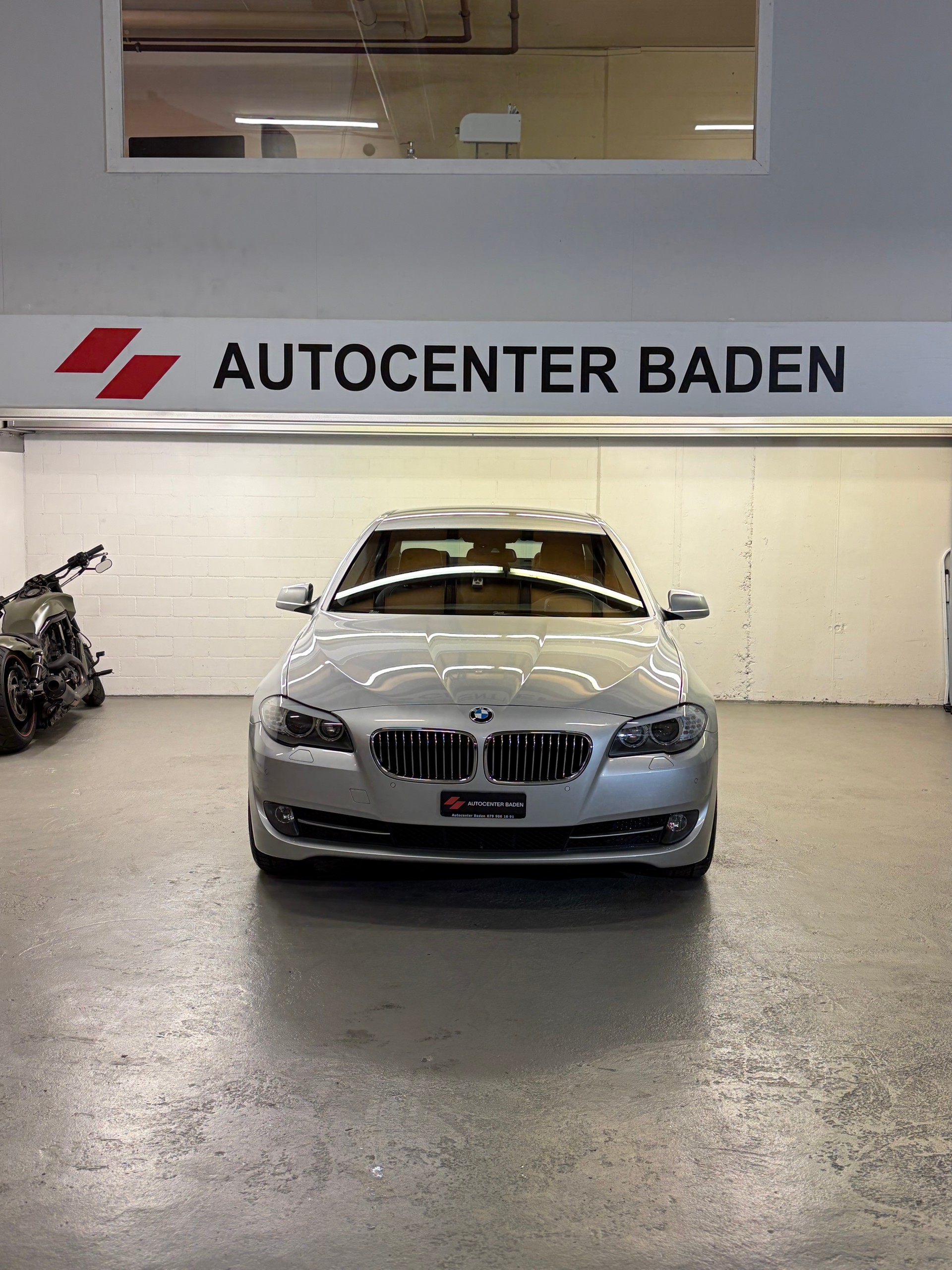 BMW 525d xDrive Steptronic-showroom-element-1