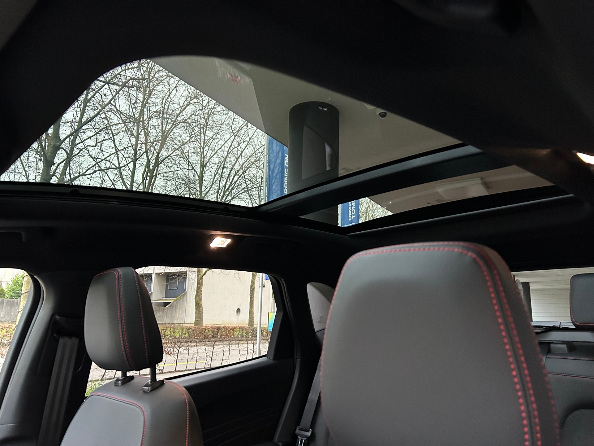 FORD Kuga 2.5 FHEV ST-Line X 4WD-image-11