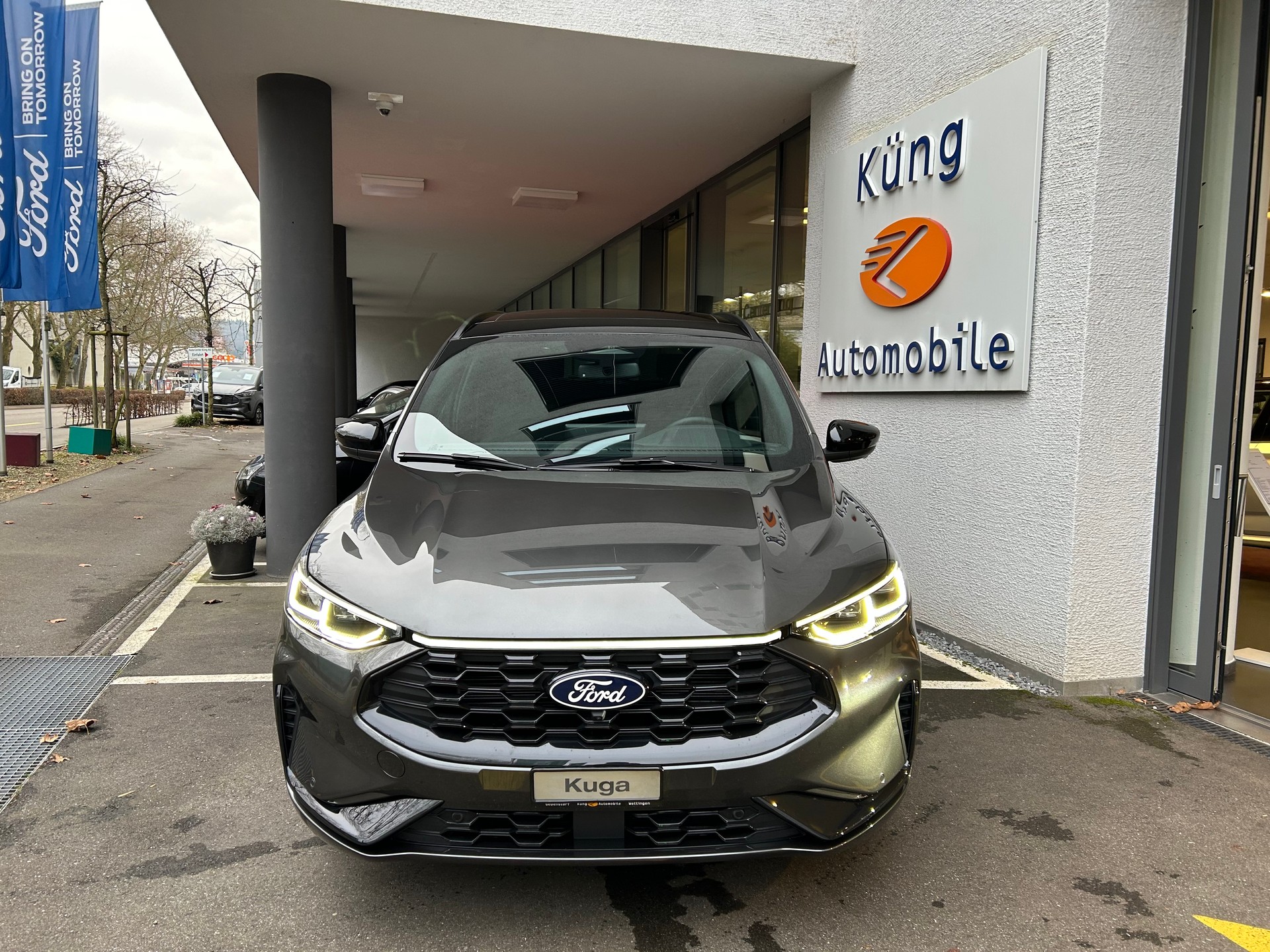 FORD Kuga 2.5 FHEV ST-Line X 4WD-image-1