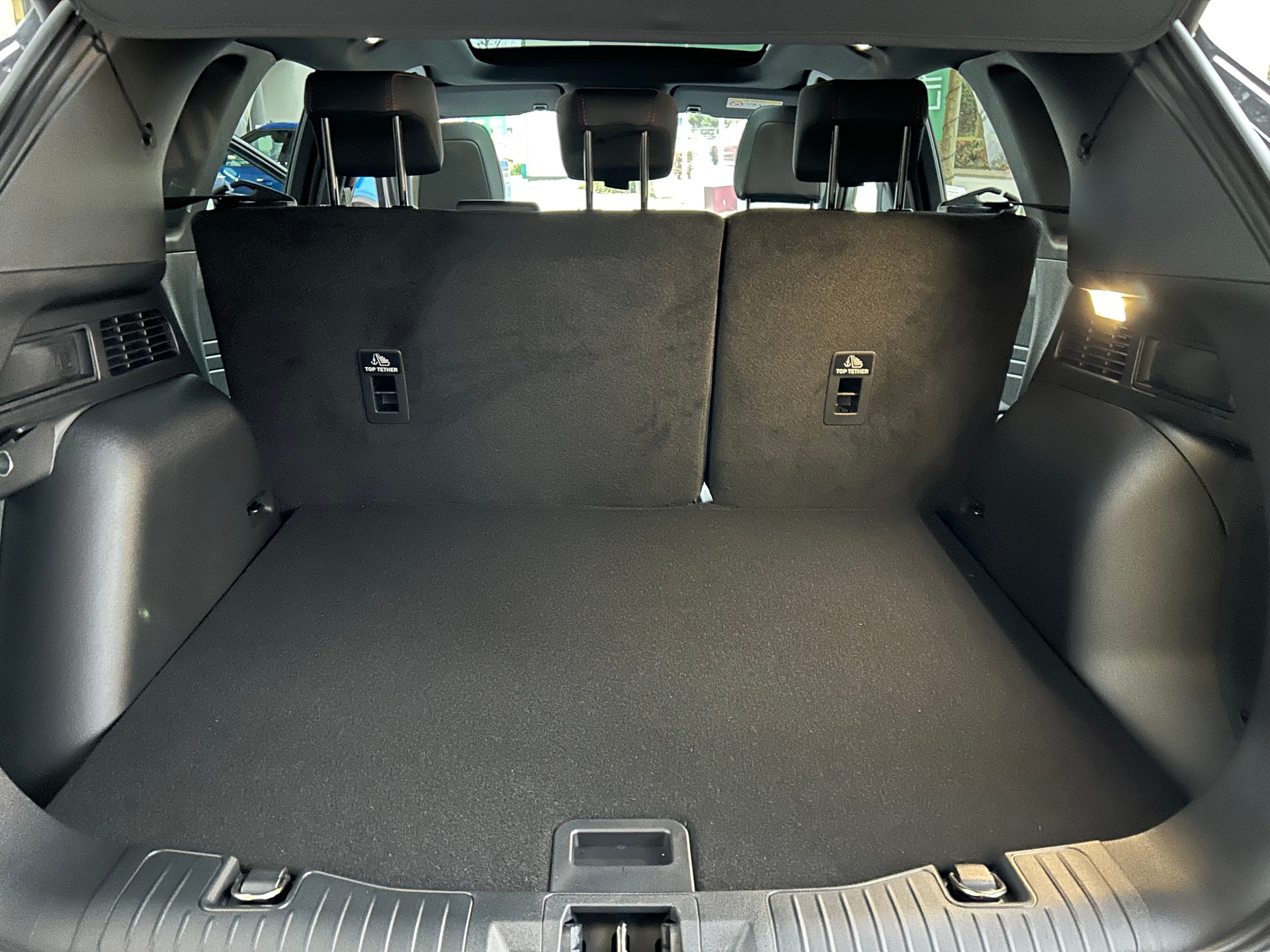 FORD Kuga 2.5 FHEV ST-Line X 4WD-image-15