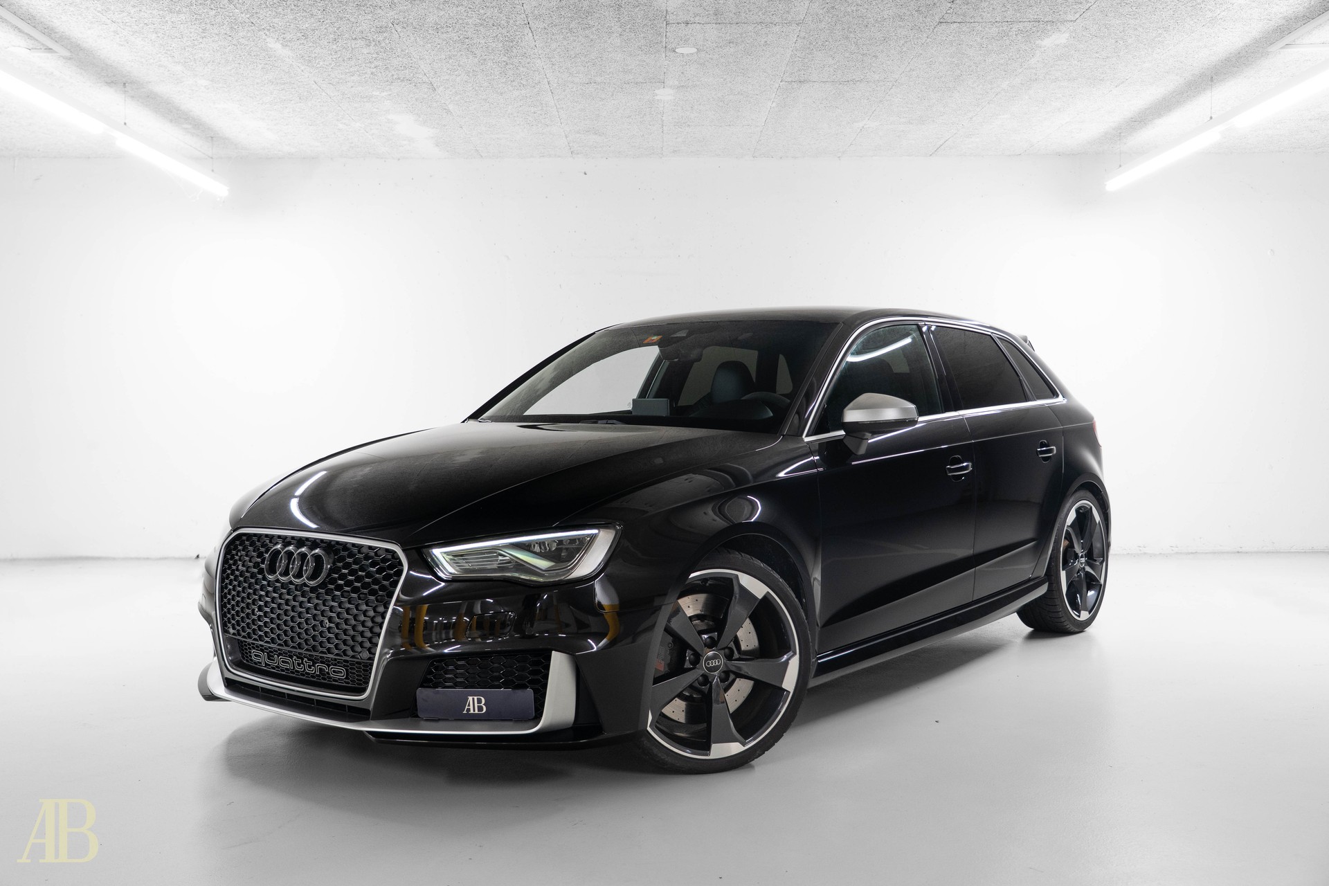 AUDI RS3 2.5 TSI quattro S-tronic - Ohne OPF - CH-Fahrzeug-image-2