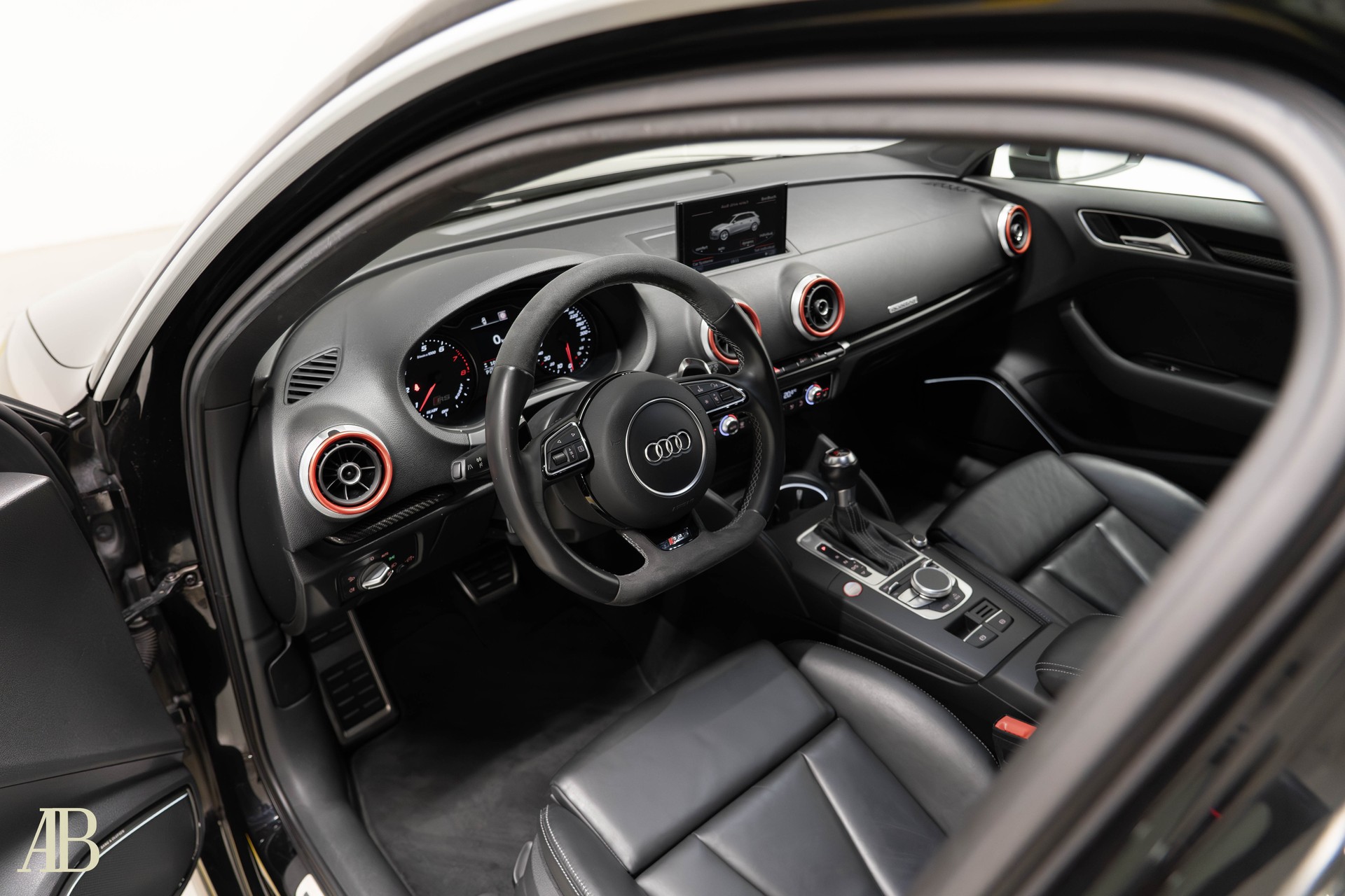 AUDI RS3 2.5 TSI quattro S-tronic - Ohne OPF - CH-Fahrzeug-image-9