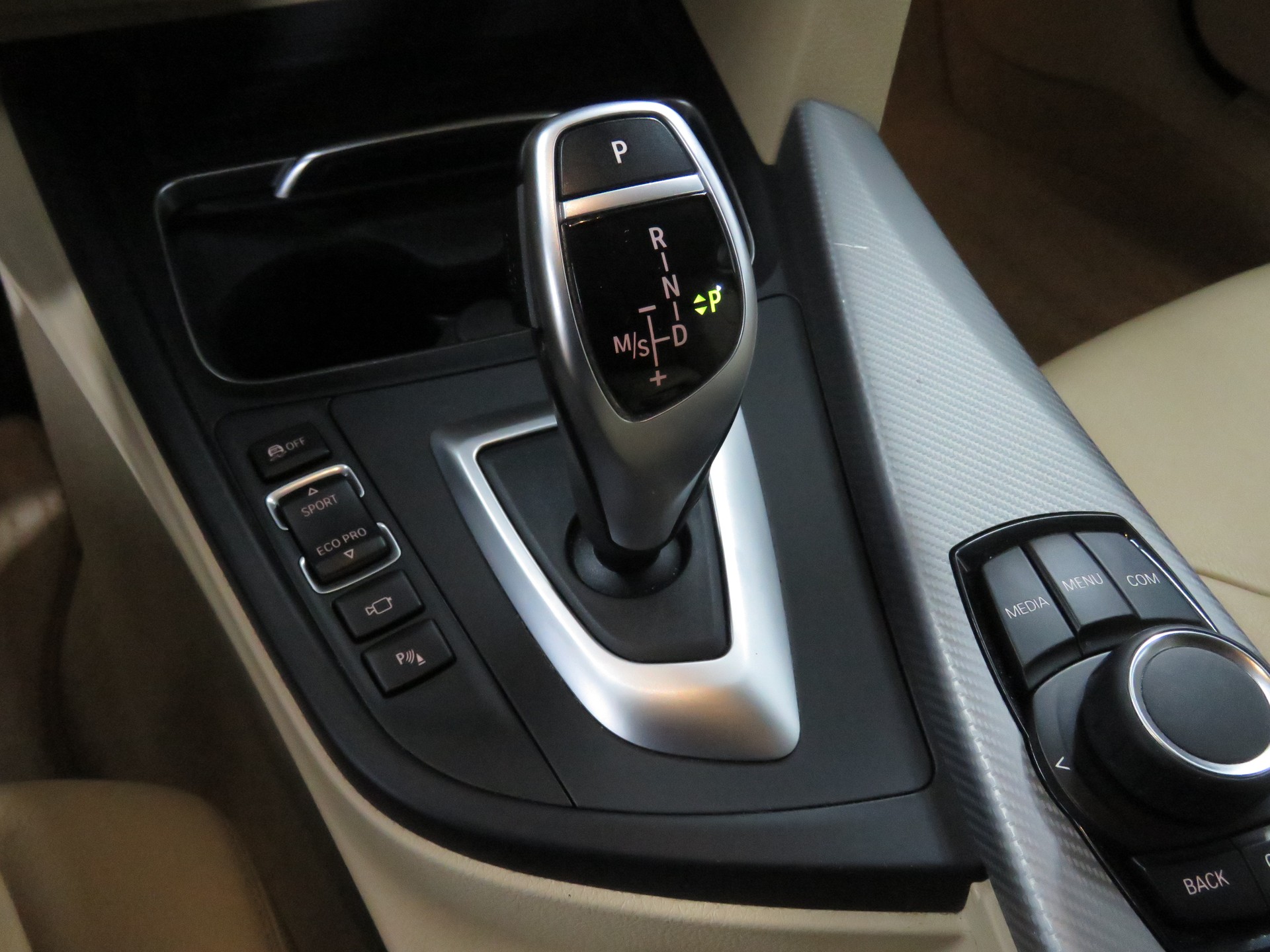 BMW 420d Gran Coupé xDrive Luxury Line Steptronic (Automat)-image-13